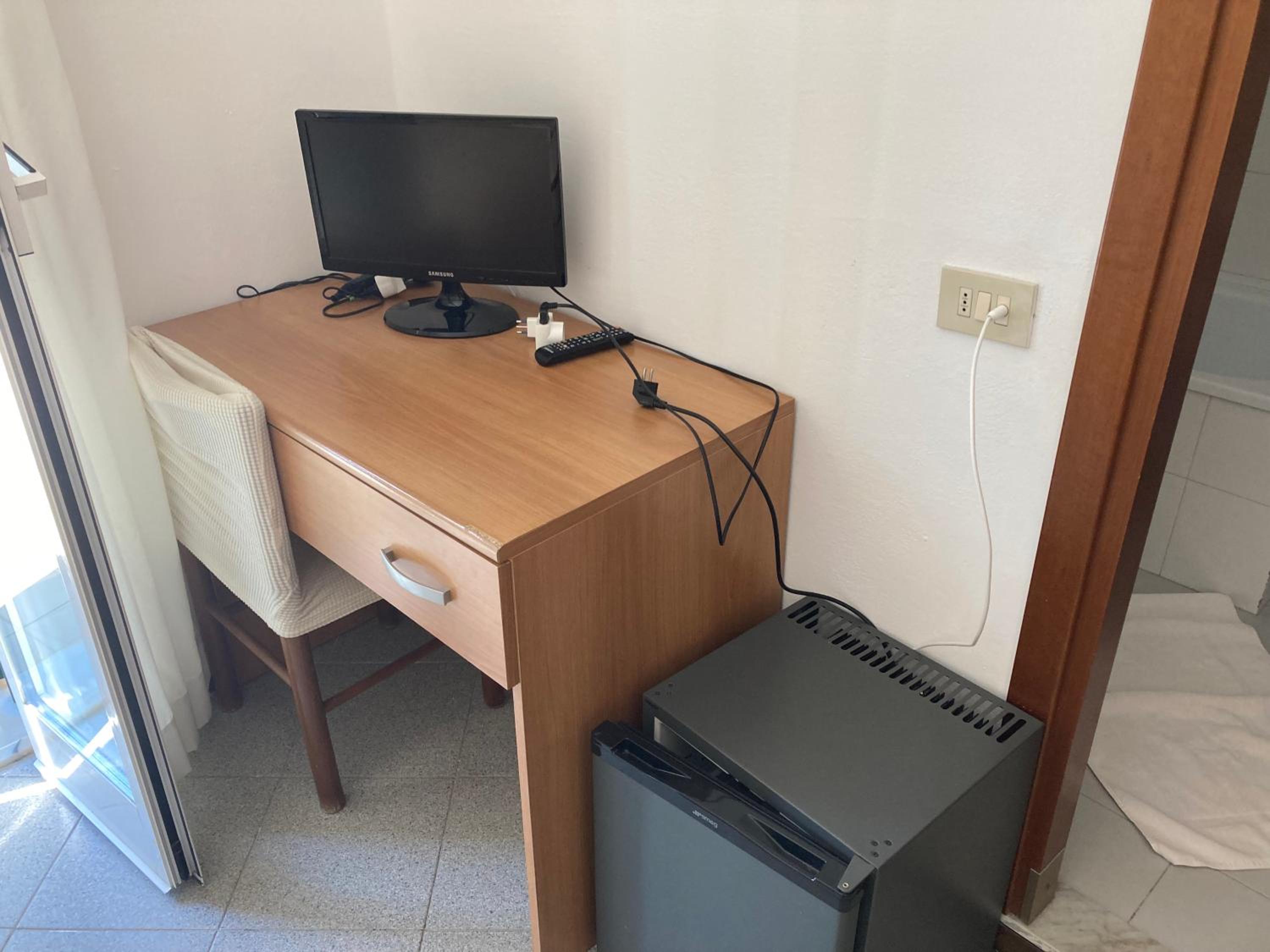Standard Double Room photo 2