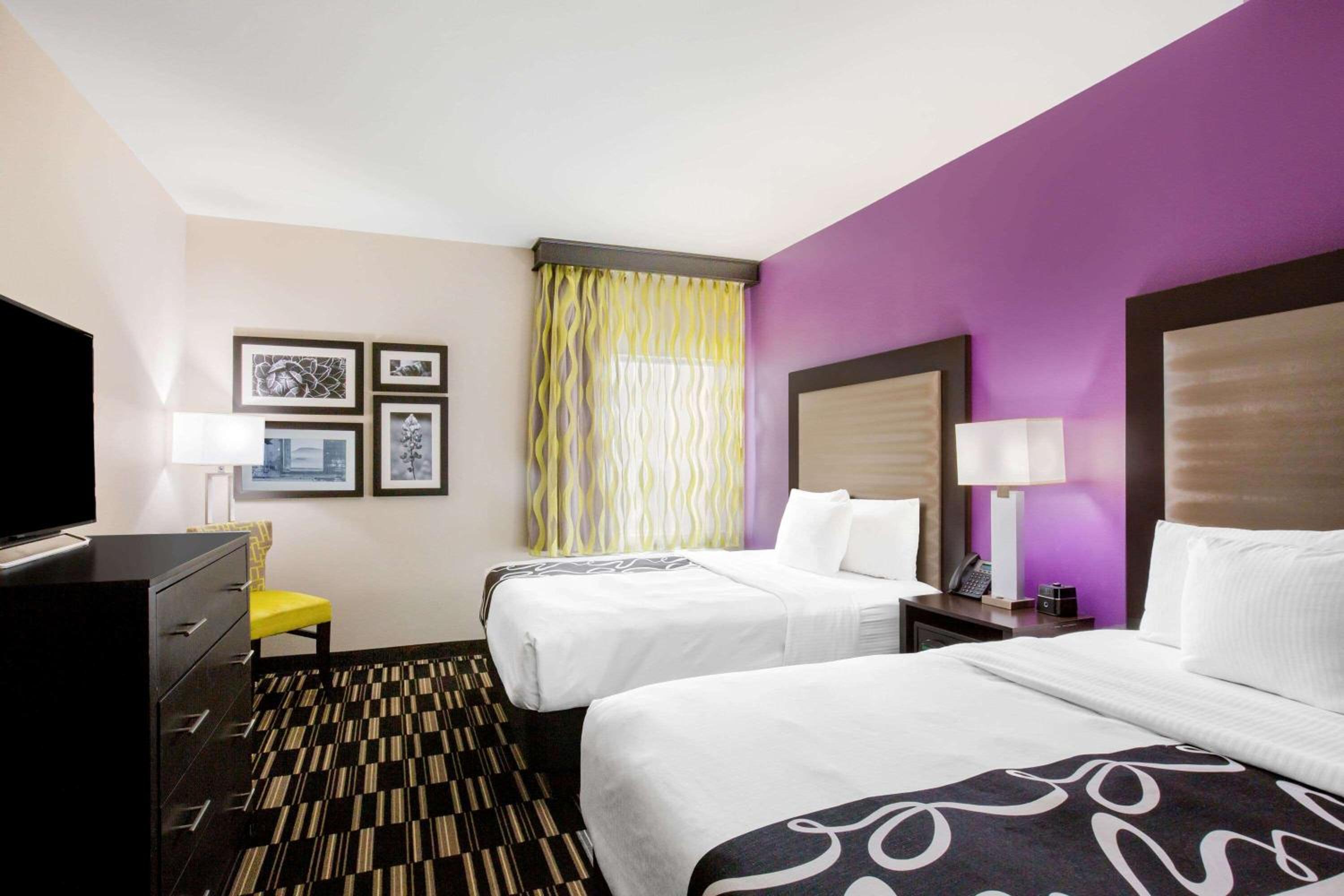 Queen Room with Two Queen Beds and Roll-In Shower - Mobility/Hearing Accessible - Non-Smoking