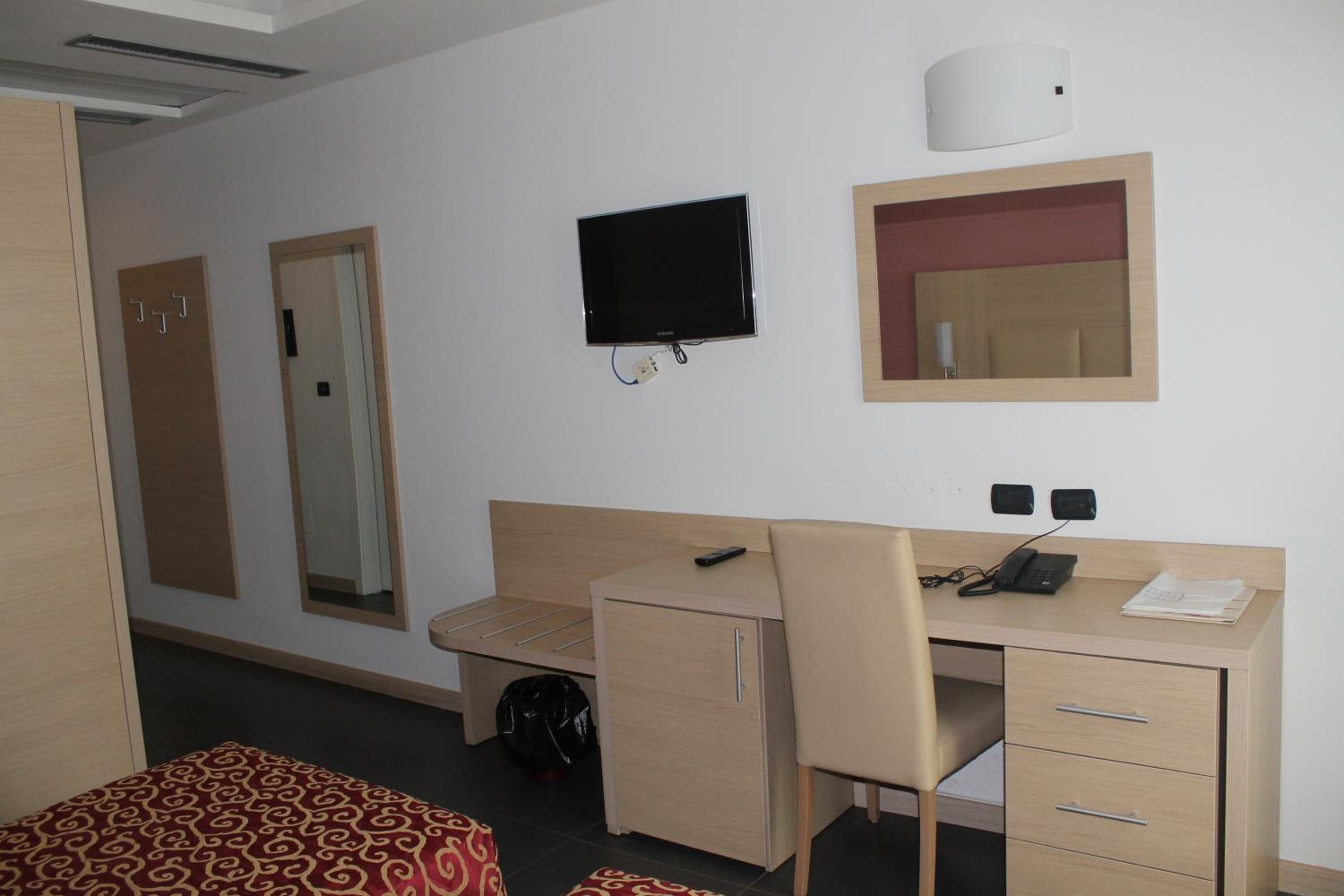 Triple Room - Photo 2