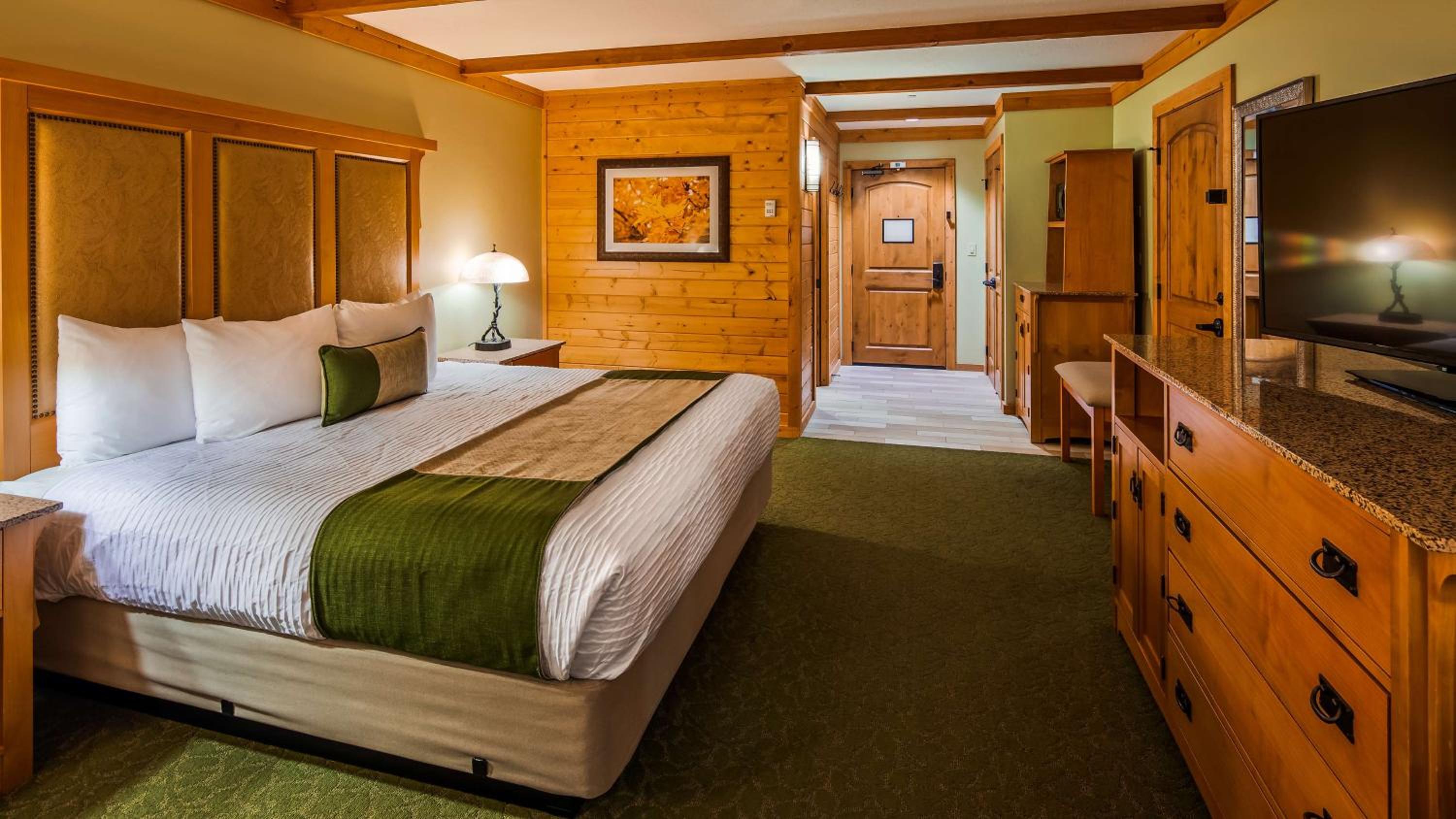 King Room - Non-Smoking - Photo 3
