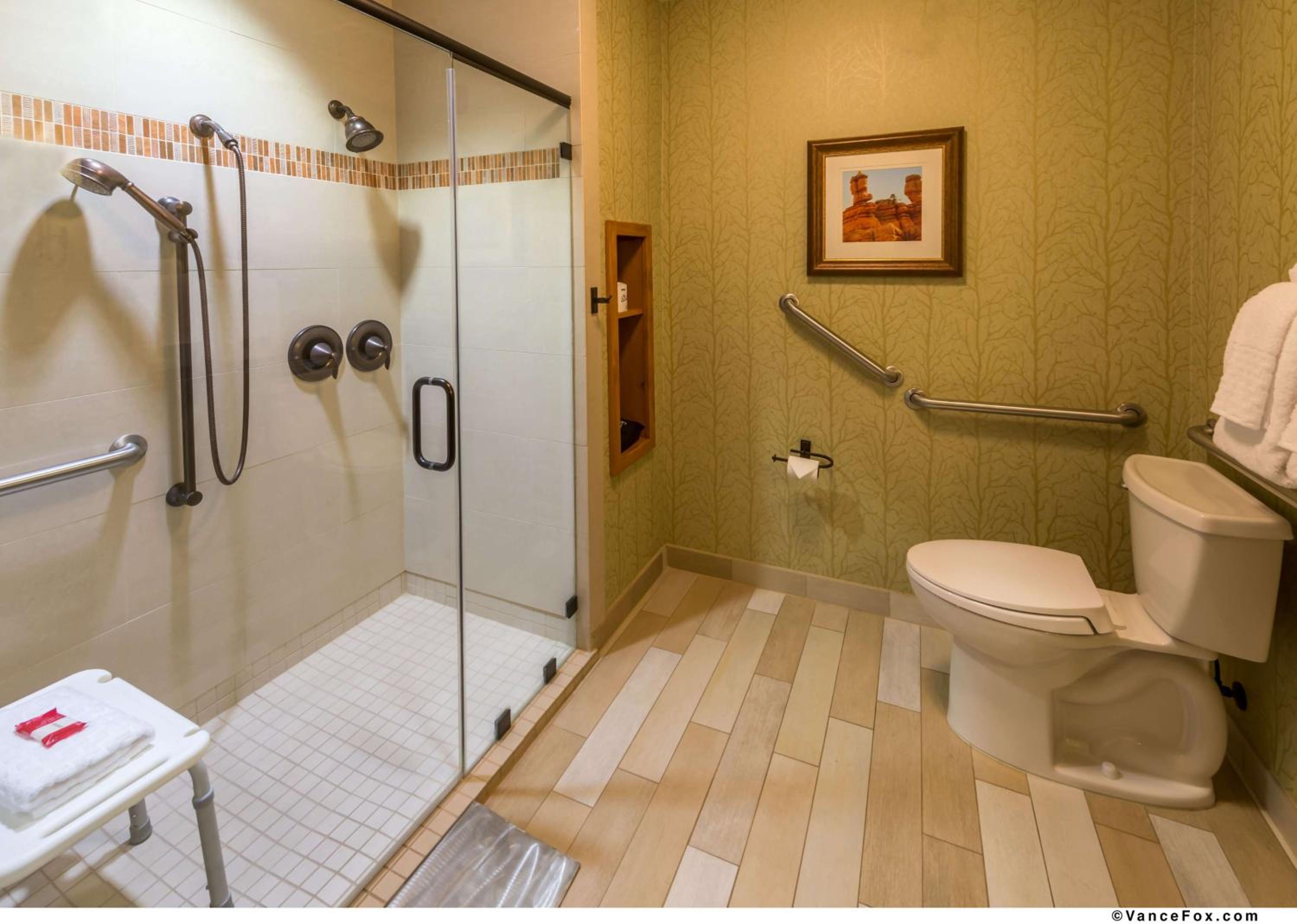 King Room - Disability Access/Non-Smoking - Photo 4
