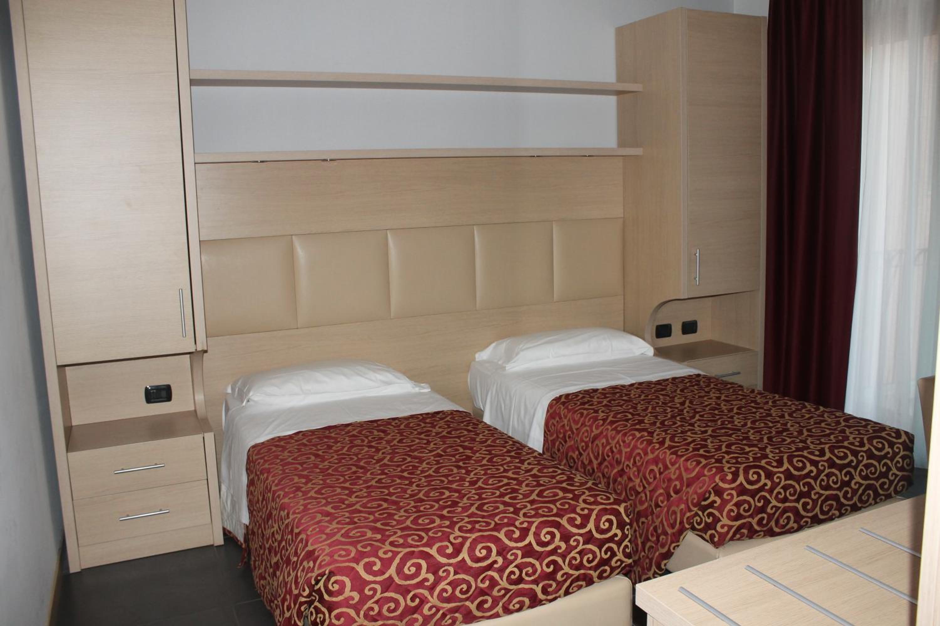 Triple Room - Photo 3