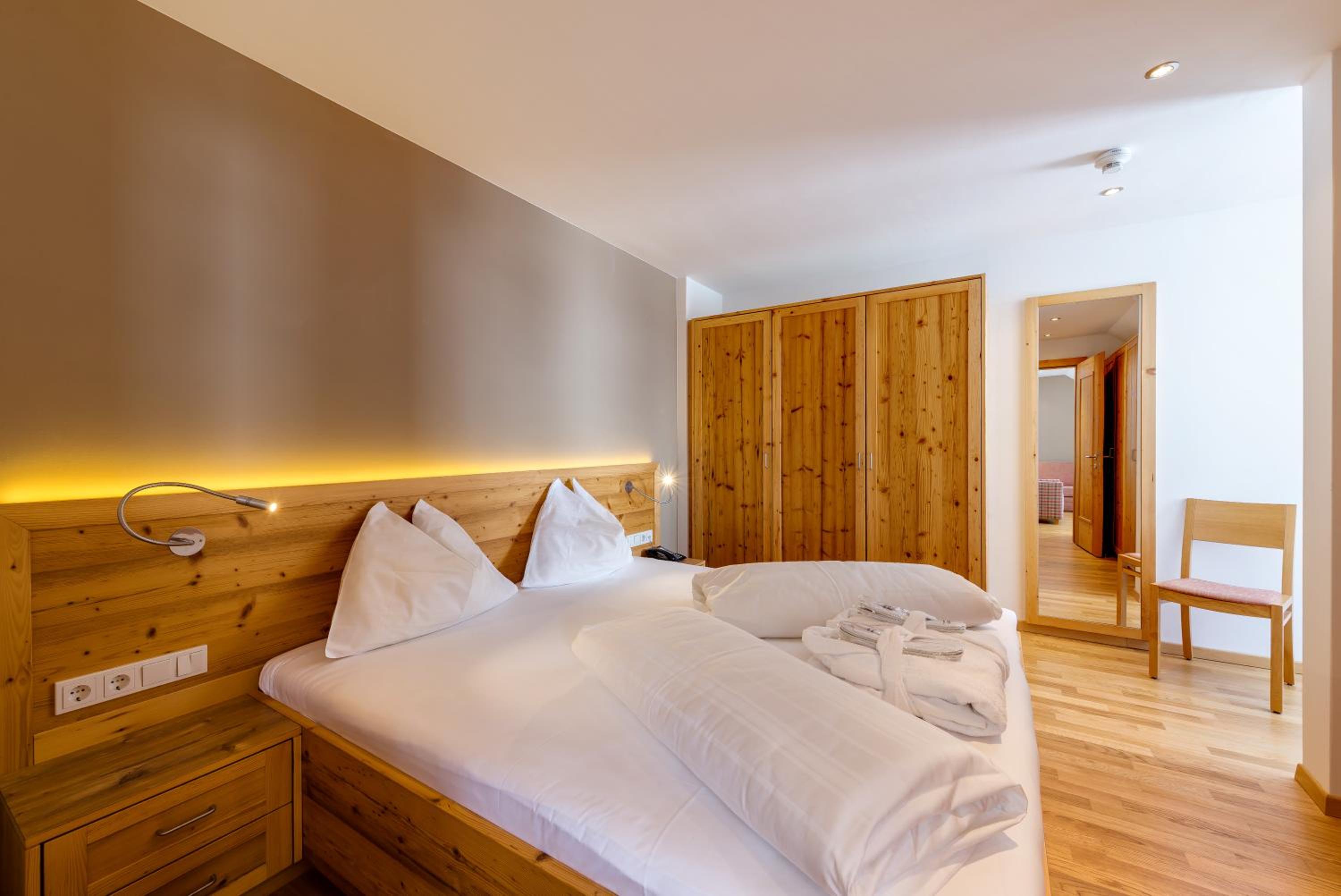 Economy Double or Twin Room photo 2
