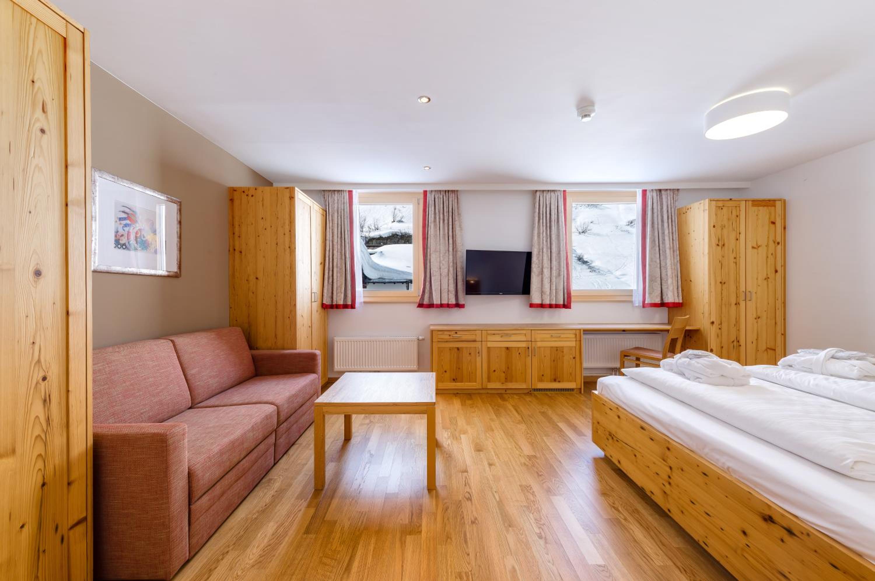 Superior Double or Twin Room photo 2
