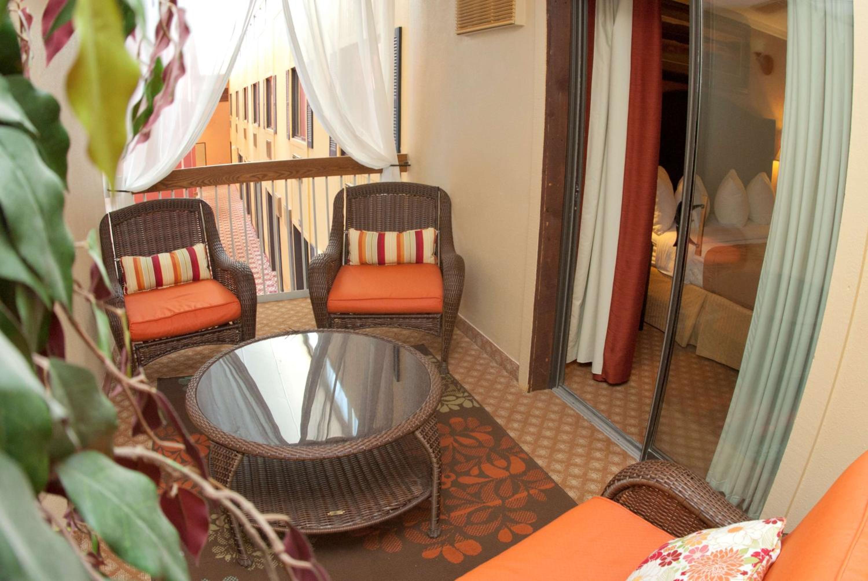 King Suite - Photo 1