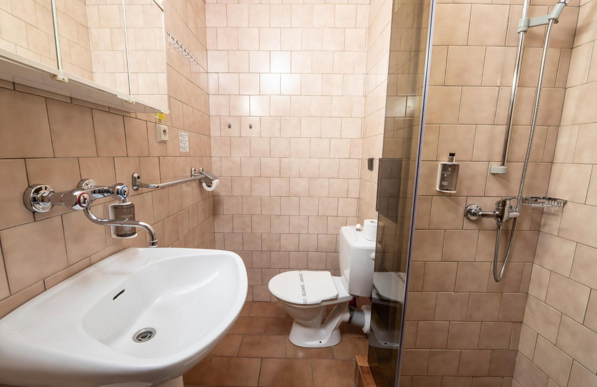 Deluxe Triple Room photo 3