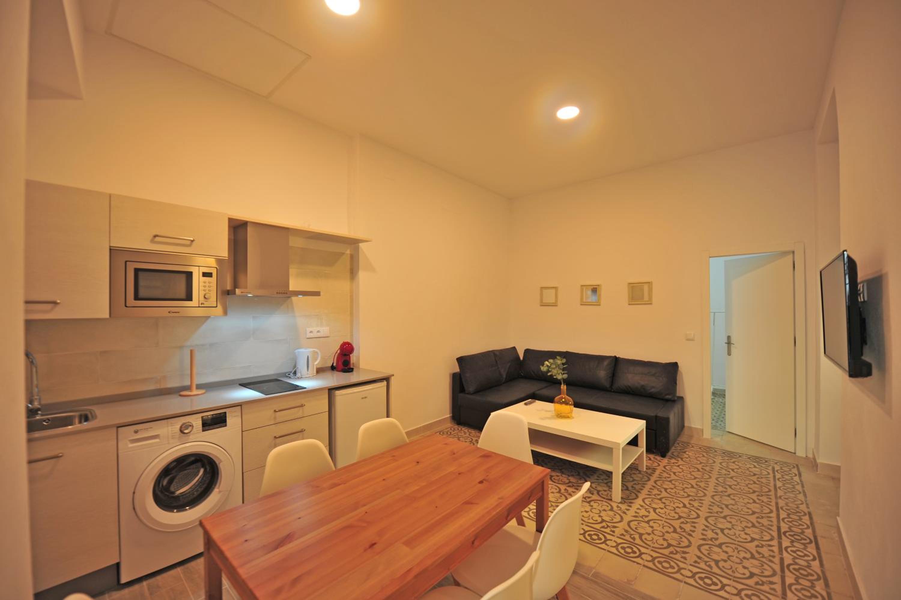 Two-Bedroom Apartment - Photo 18