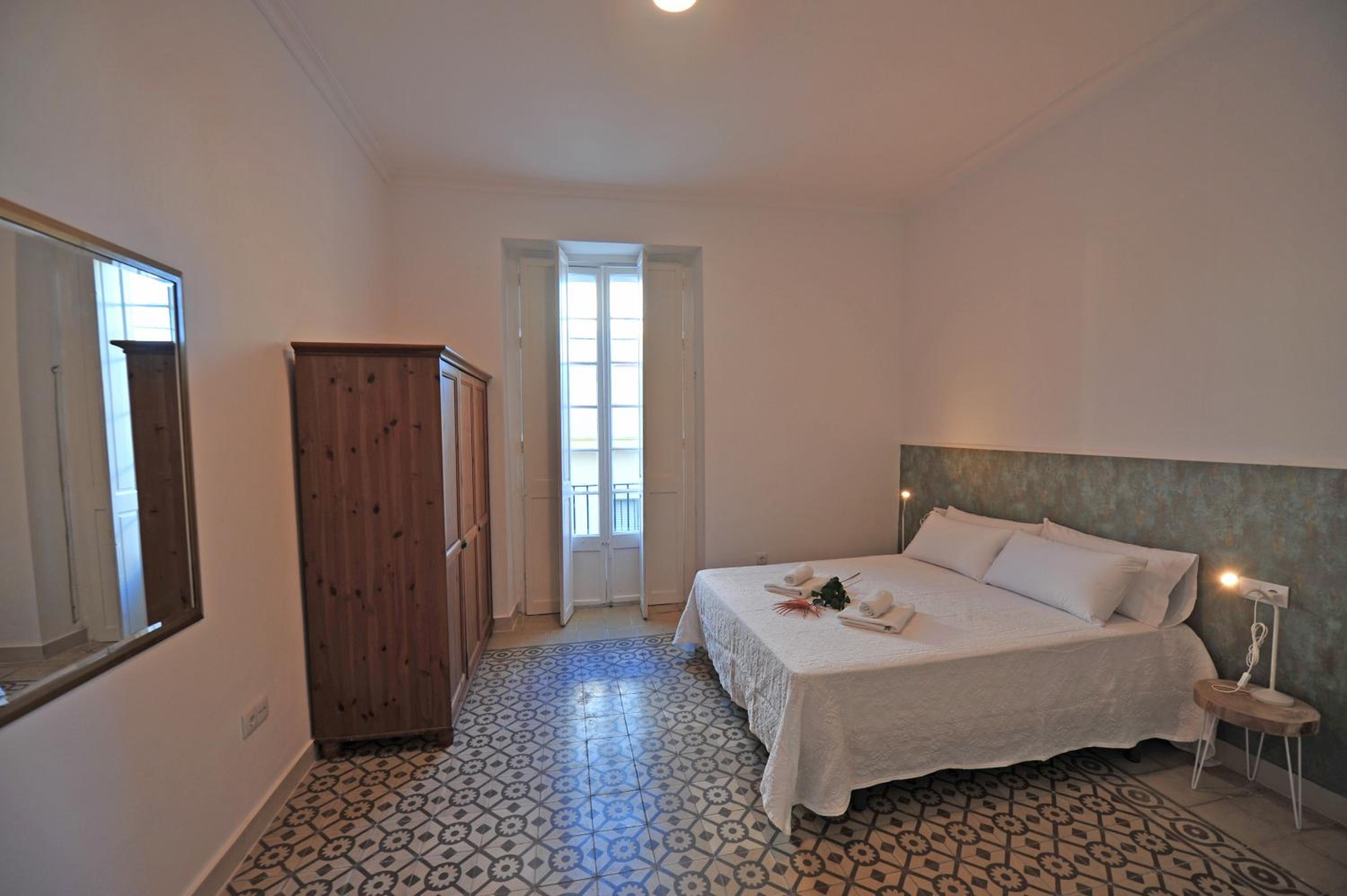Two-Bedroom Apartment - Photo 19