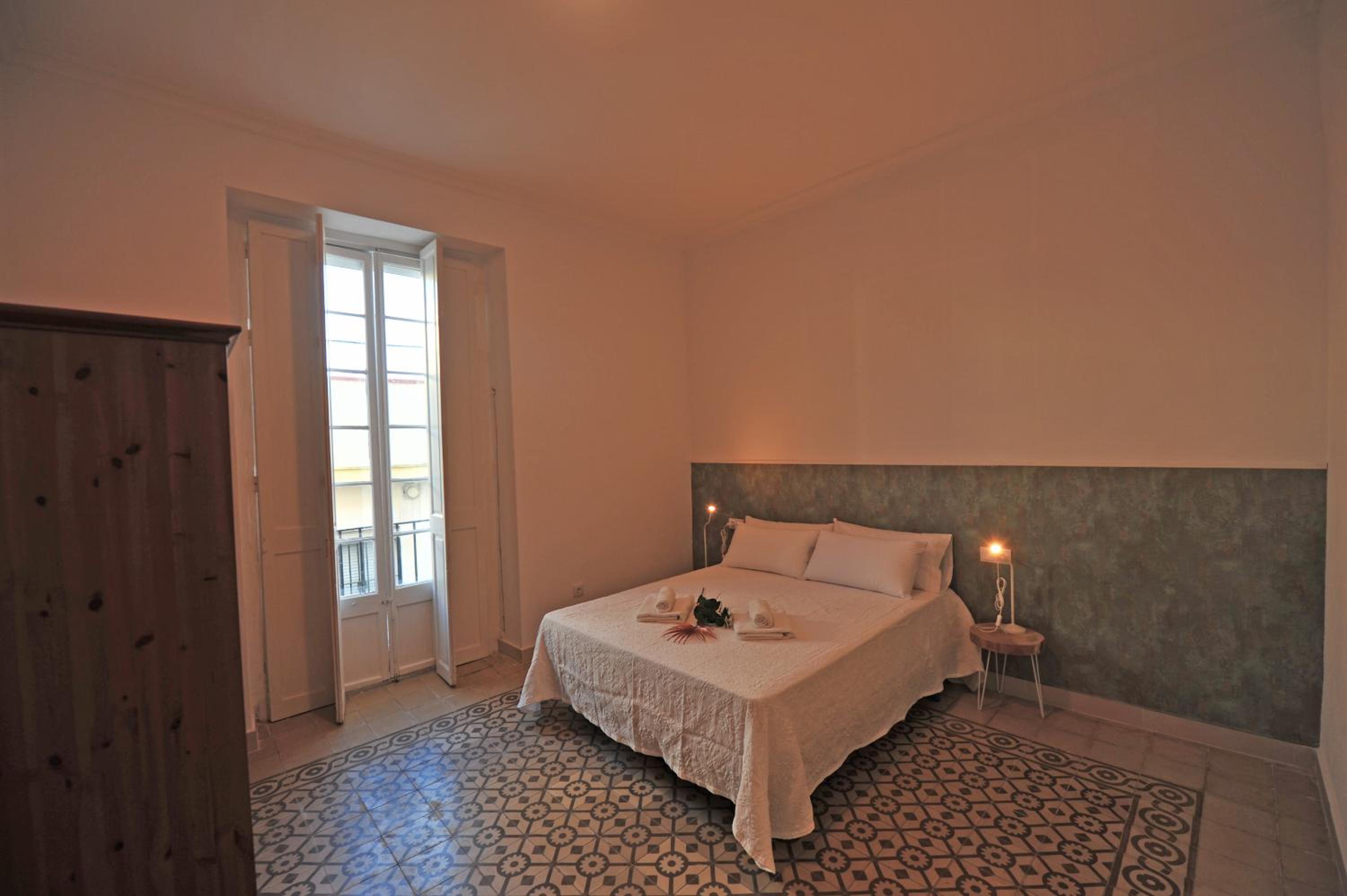 Two-Bedroom Apartment - Photo 21
