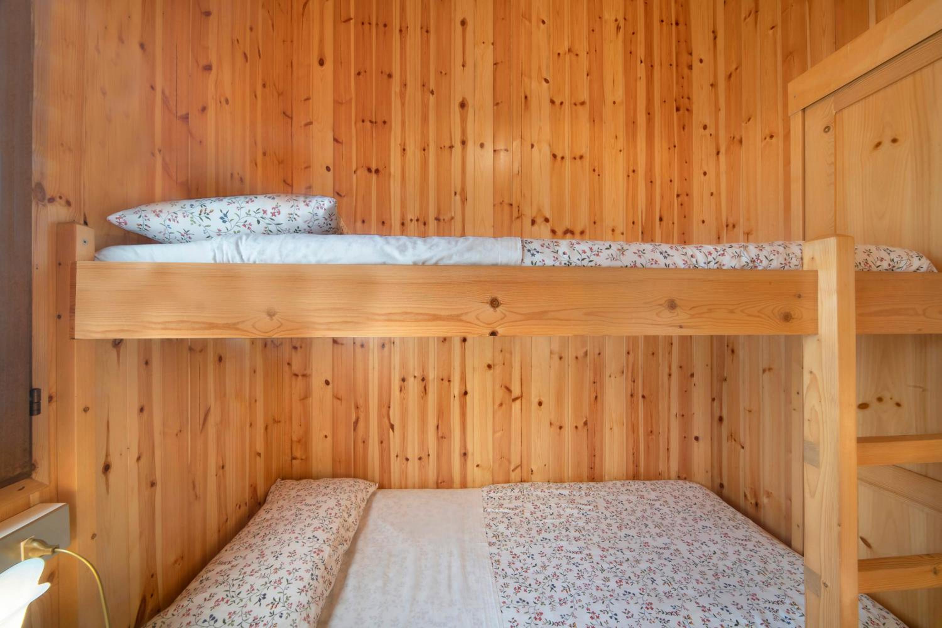 Two-Bedroom House - Photo 3