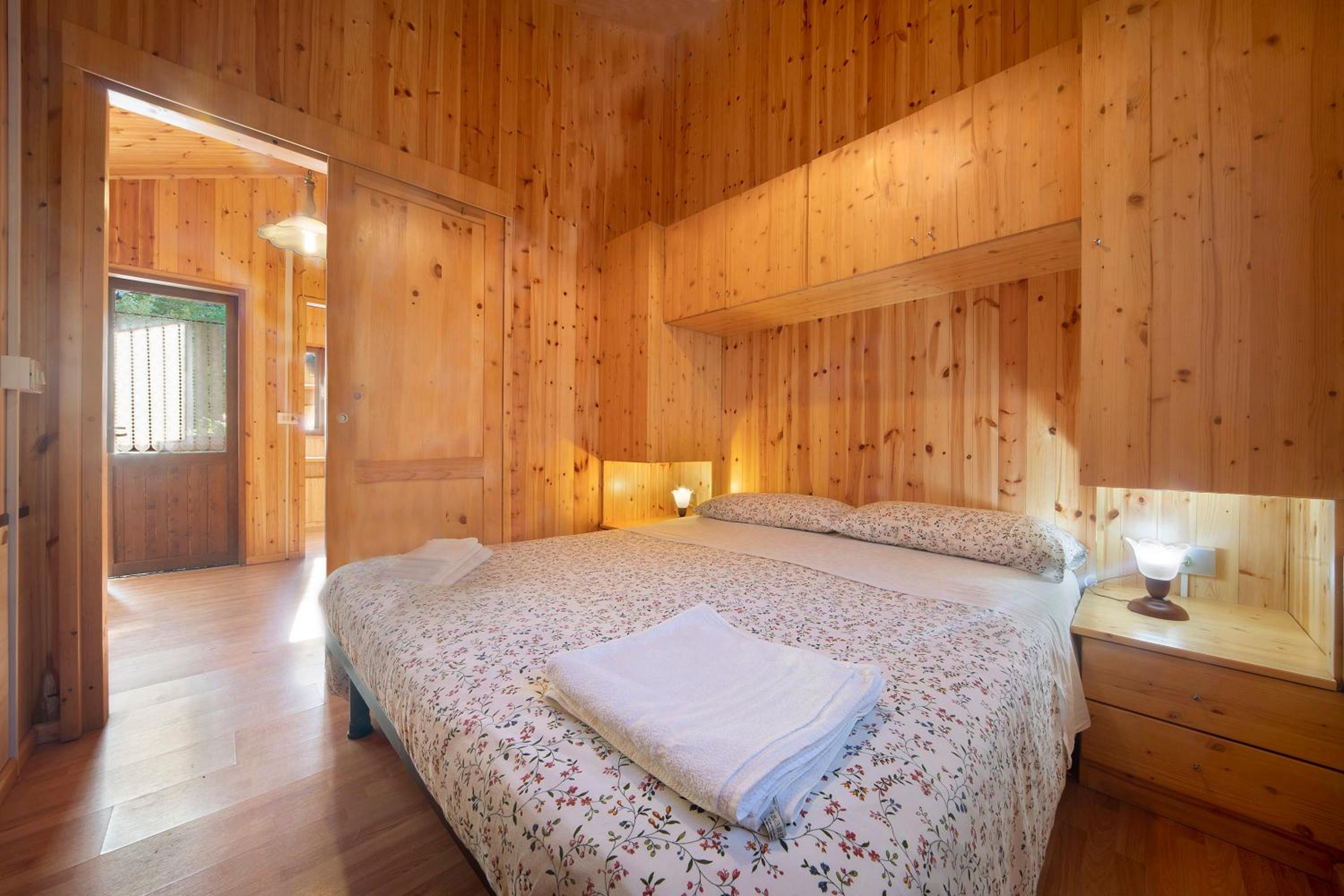 Two-Bedroom House - Photo 5