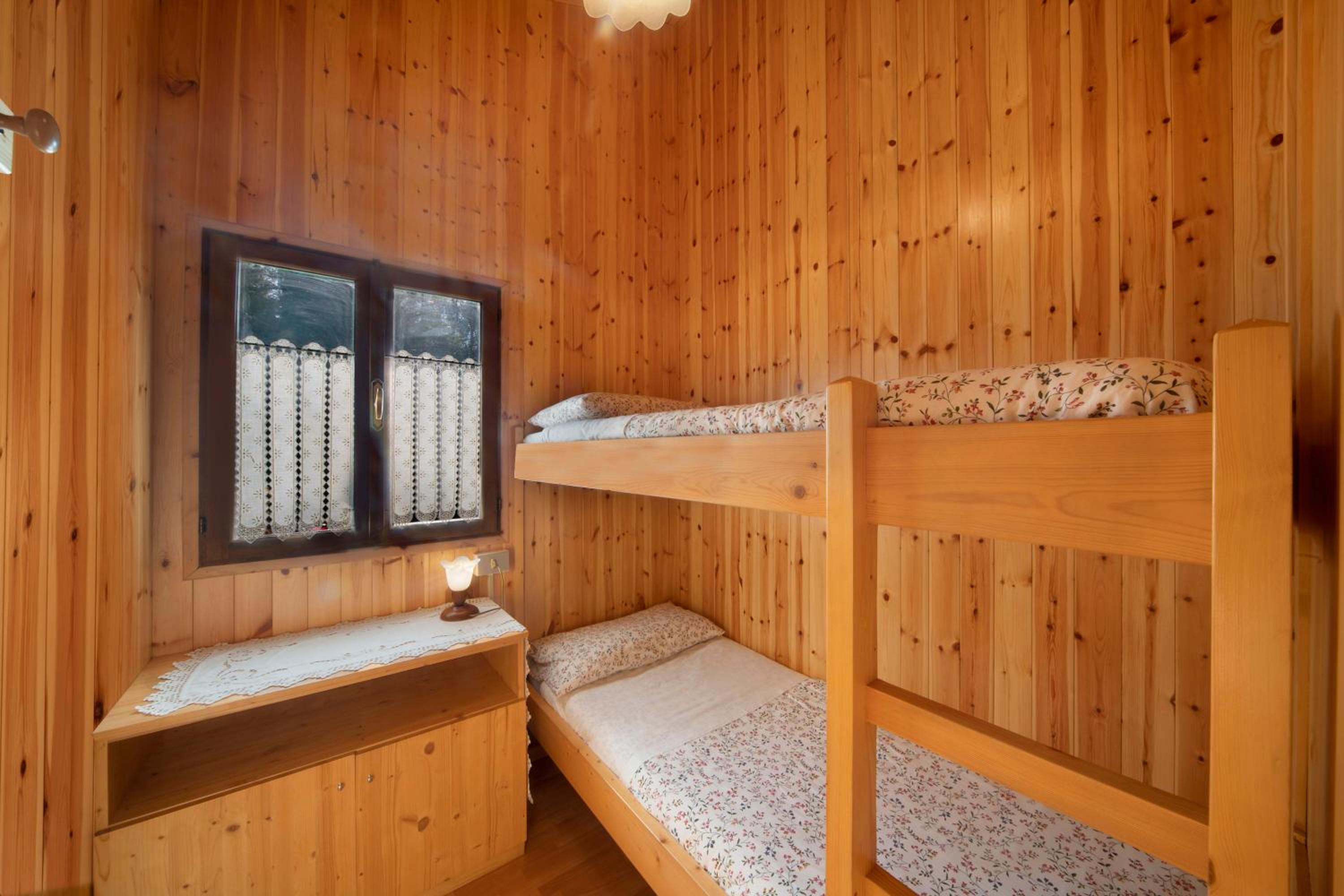 Two-Bedroom House - Photo 9