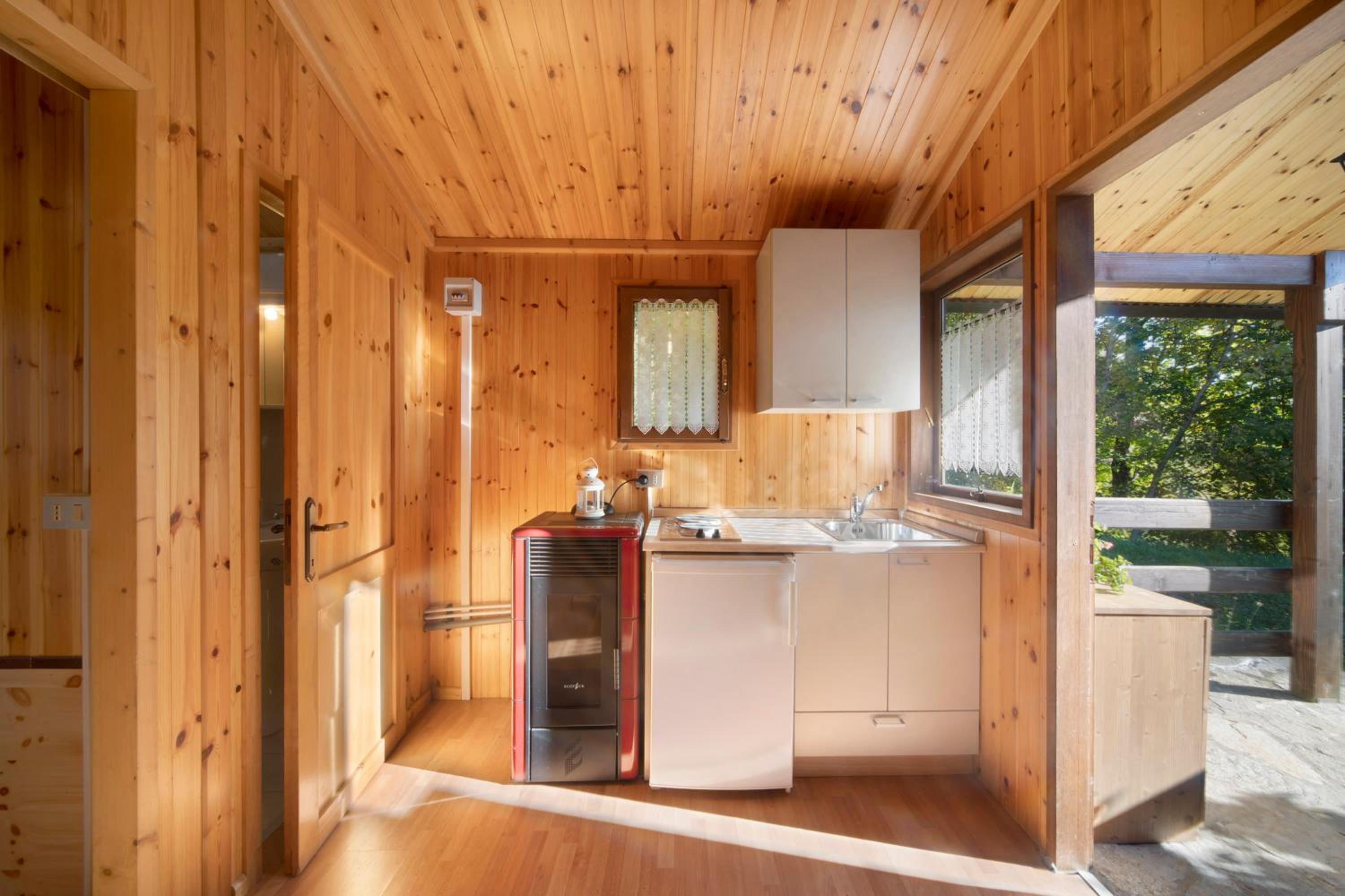 Two-Bedroom House - Photo 12