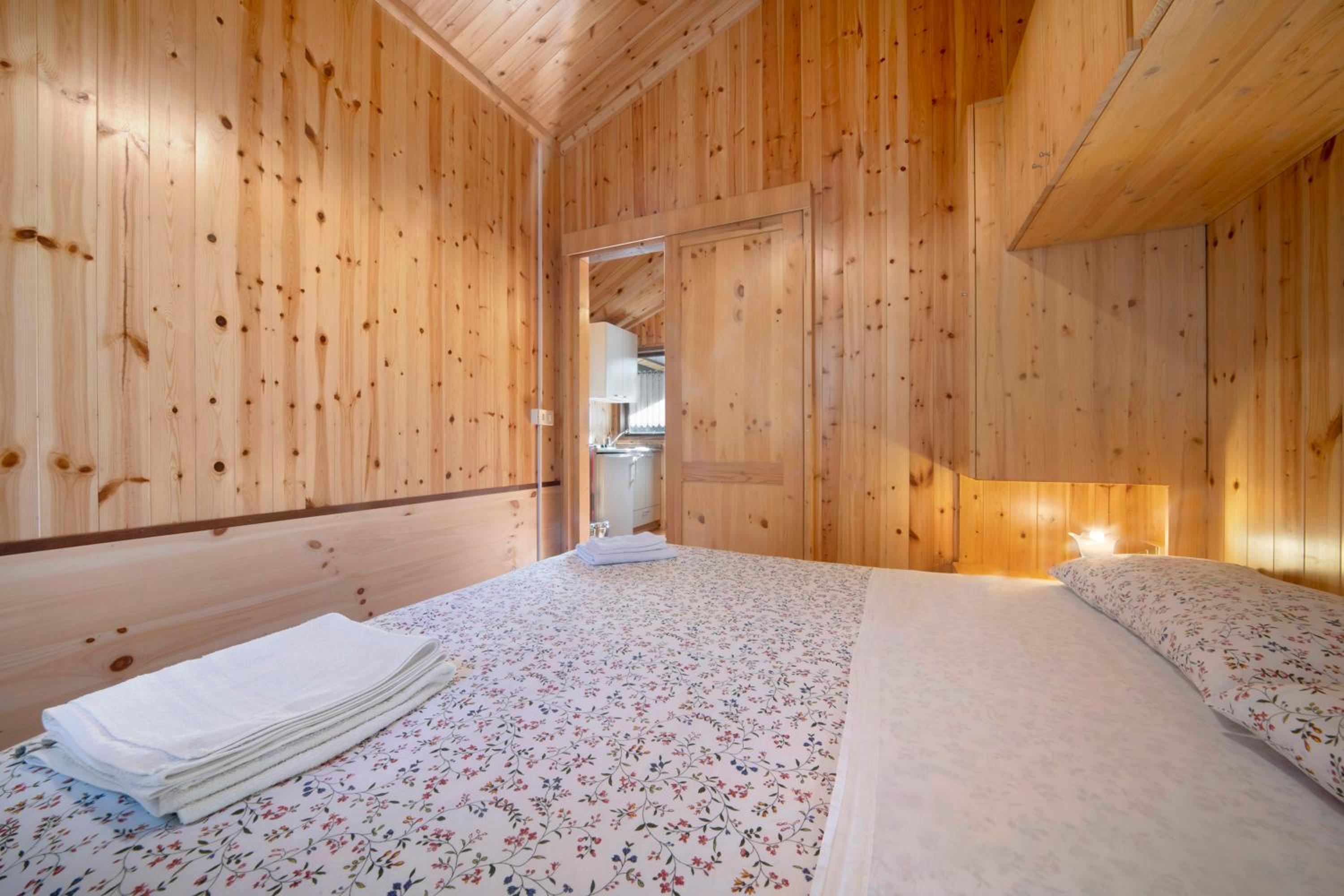 Two-Bedroom House - Photo 6