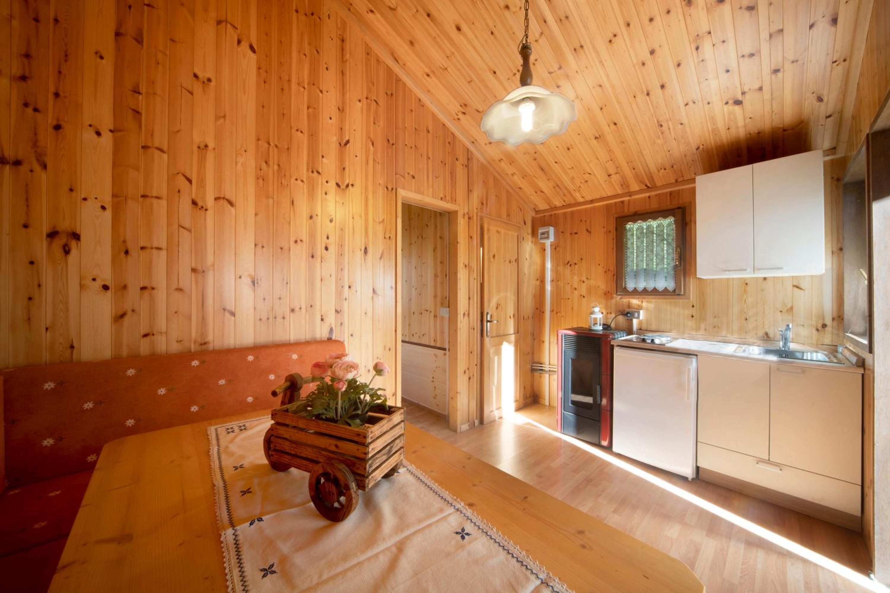Two-Bedroom House - Photo 16