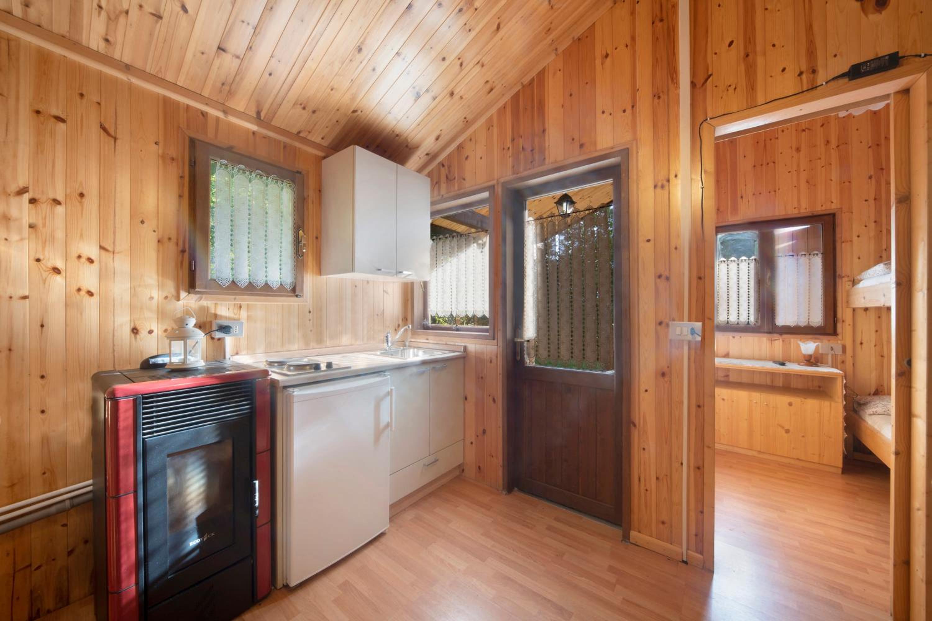 Two-Bedroom House - Photo 13