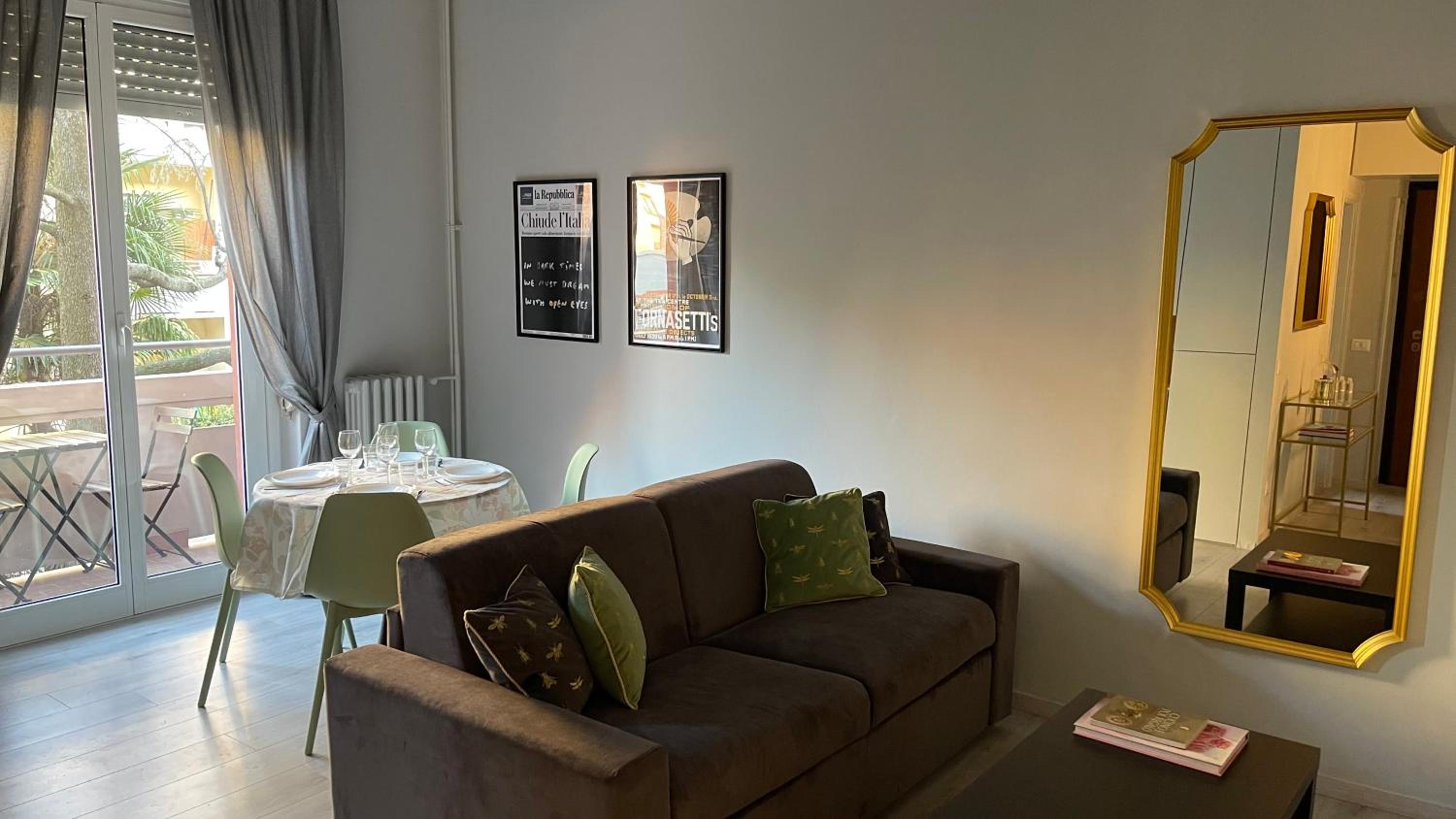One-Bedroom Apartment