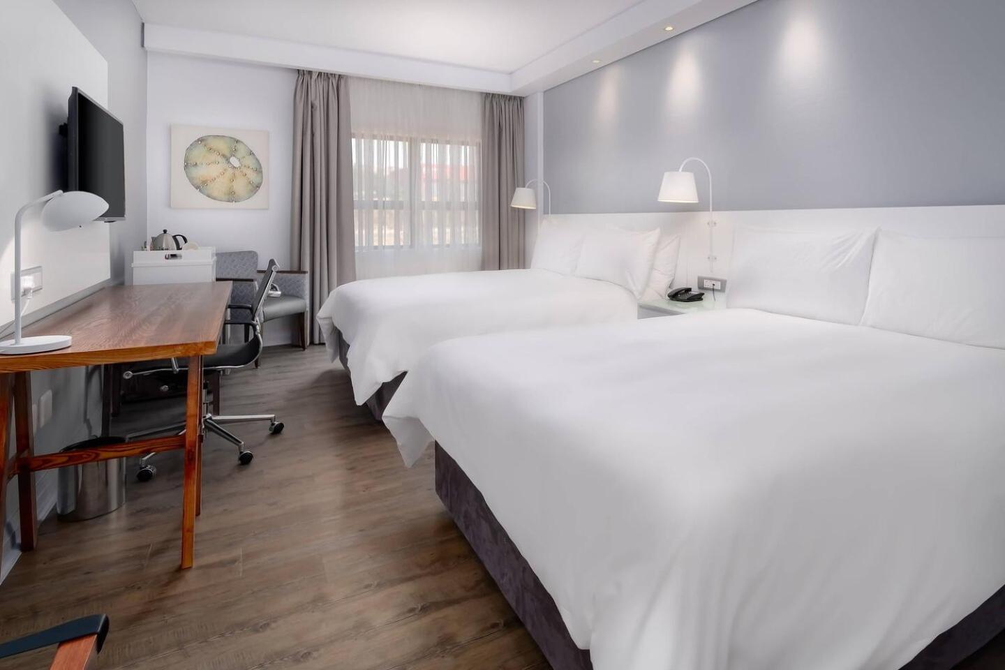 Standard Twin Room - Photo 2
