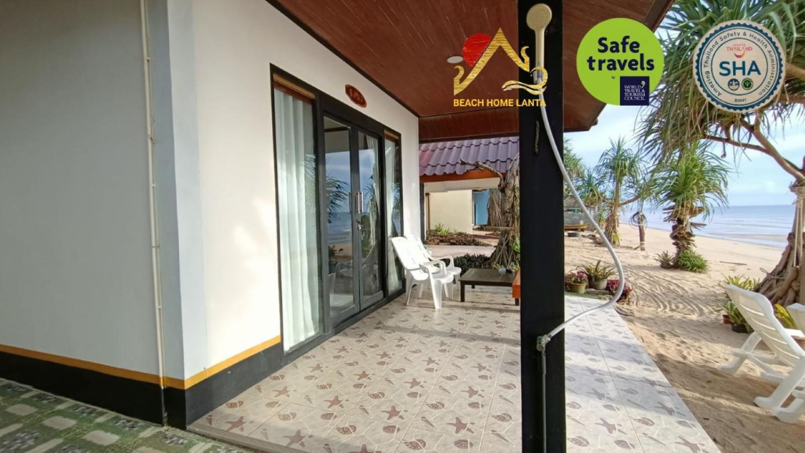 Bungalow On Beach Front photo 2