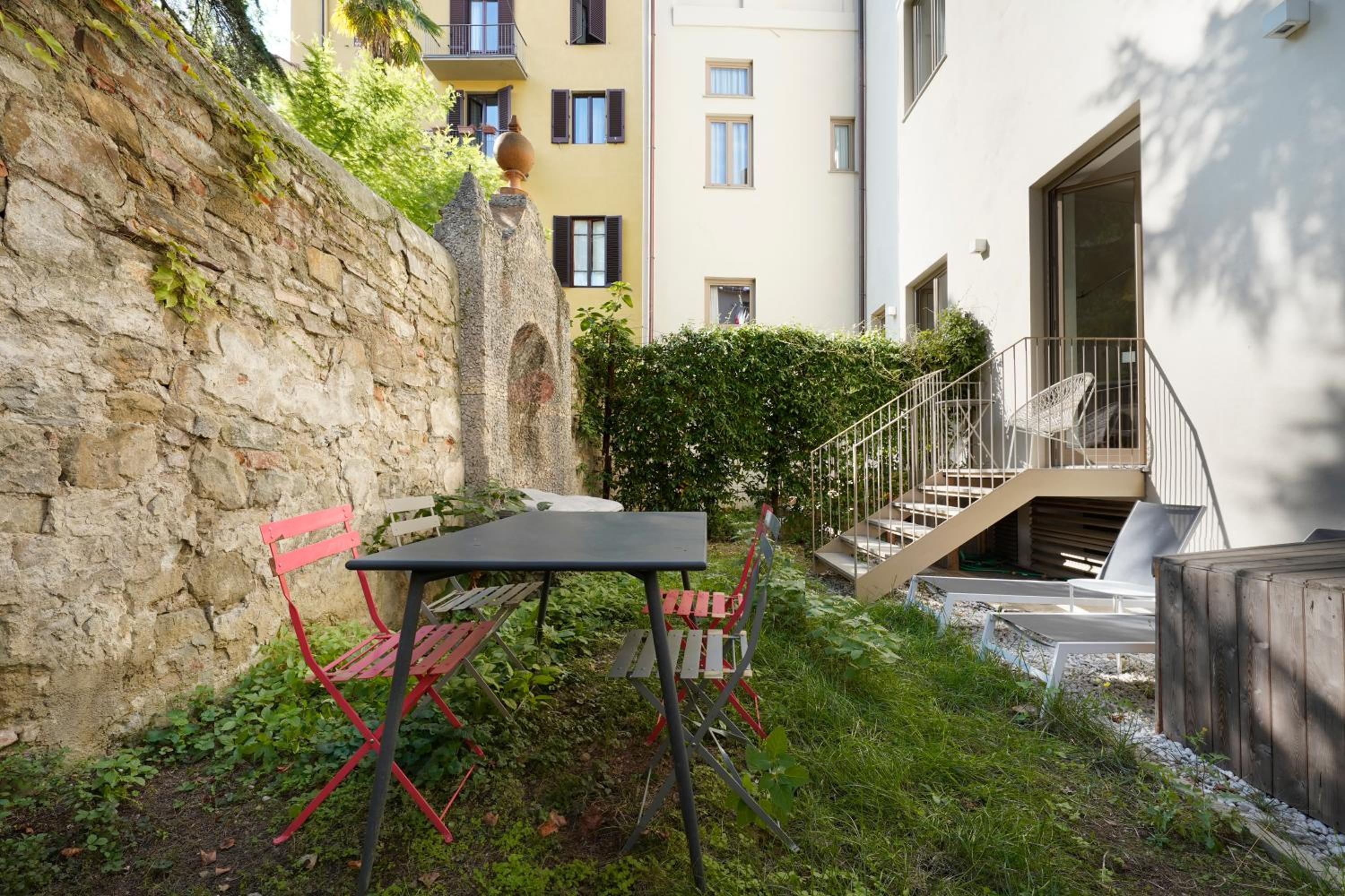 Extra Large Studio with Kitchen and Terrace photo 3