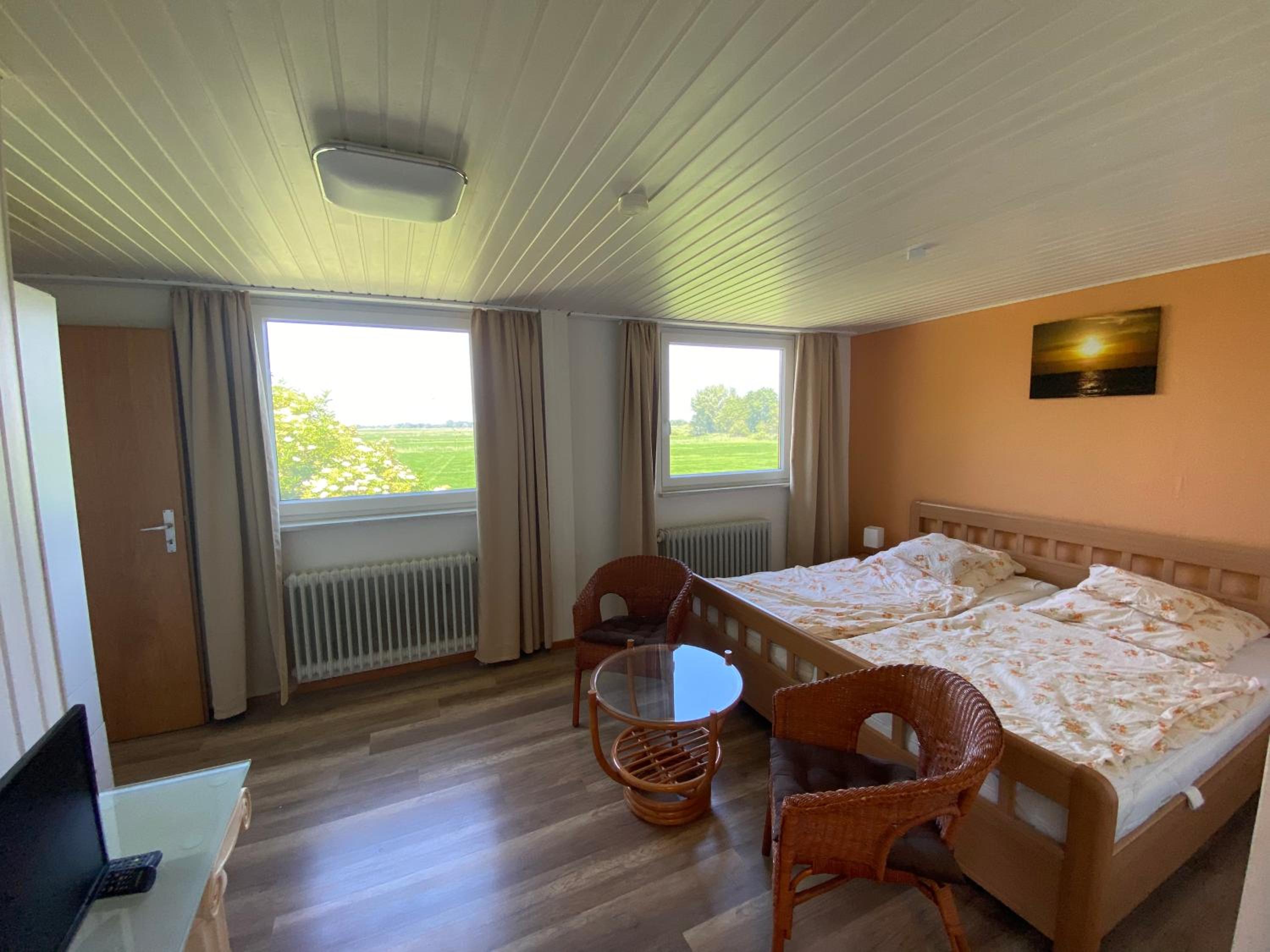 Deluxe Double Room with Bath photo 1