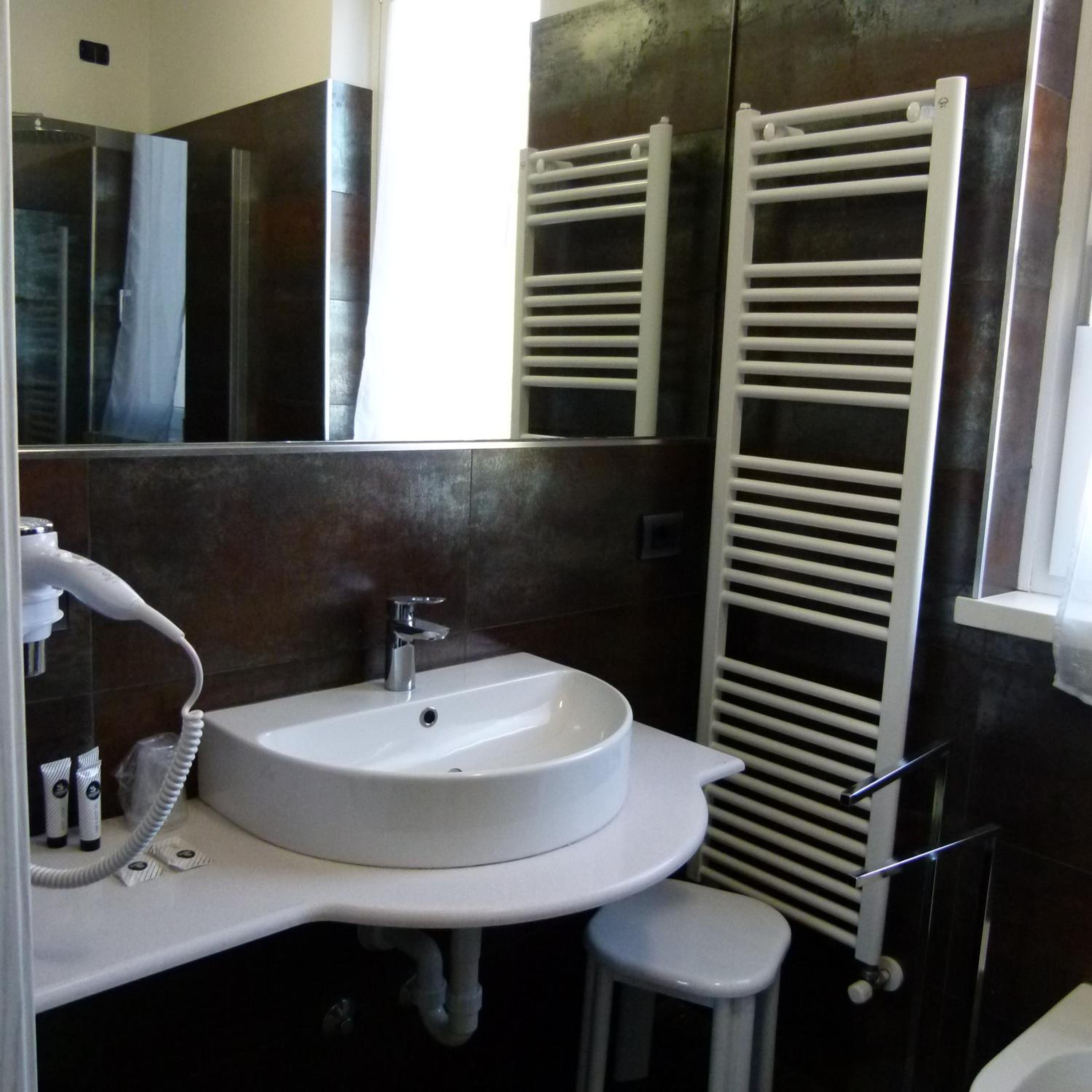 Comfort Double or Twin Room with Balcony photo 2