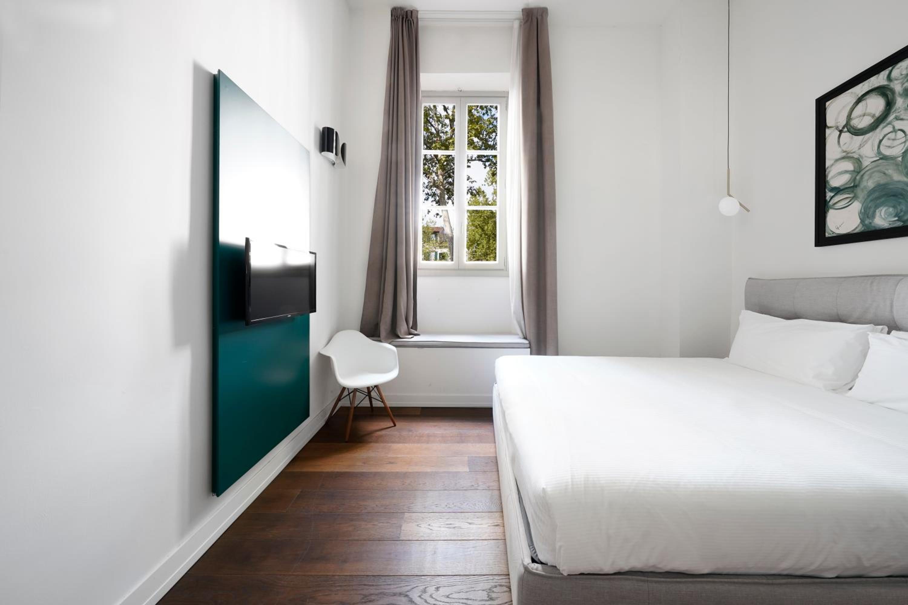 Extra Large 1 Bedroom Apartment with Terrace and Sofa Bed - Duplex photo 1
