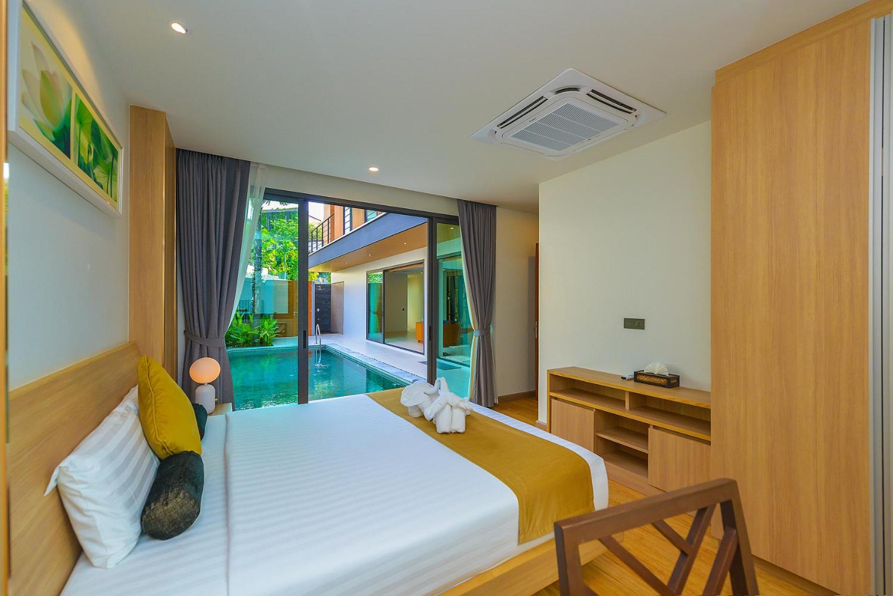 Three-Bedroom Villa - Photo 9