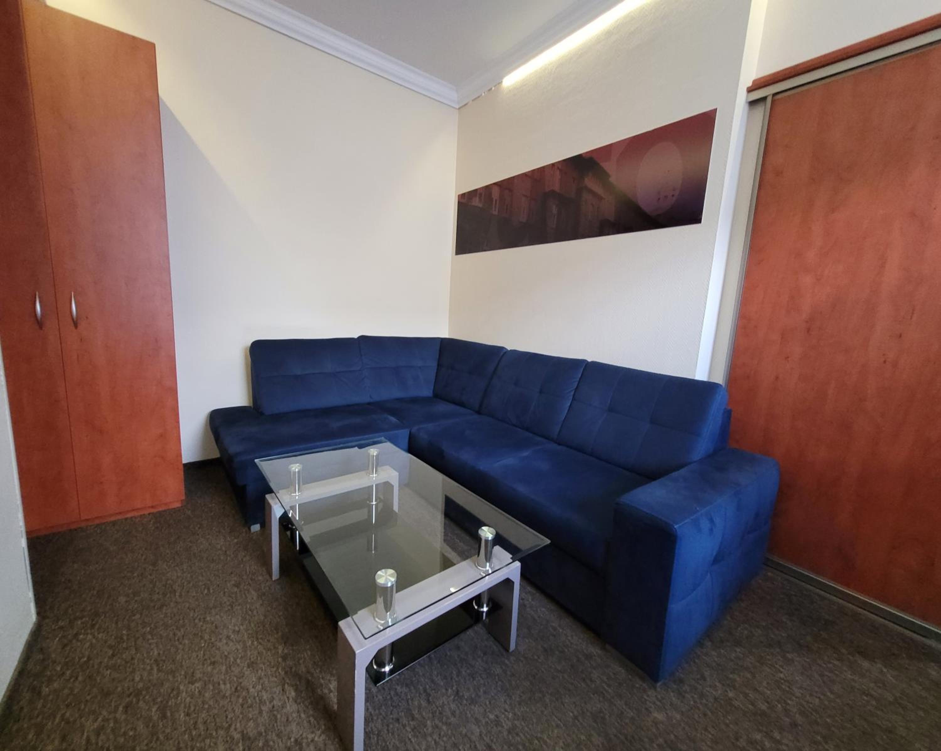 Studio with Sofa Bed - Photo 2