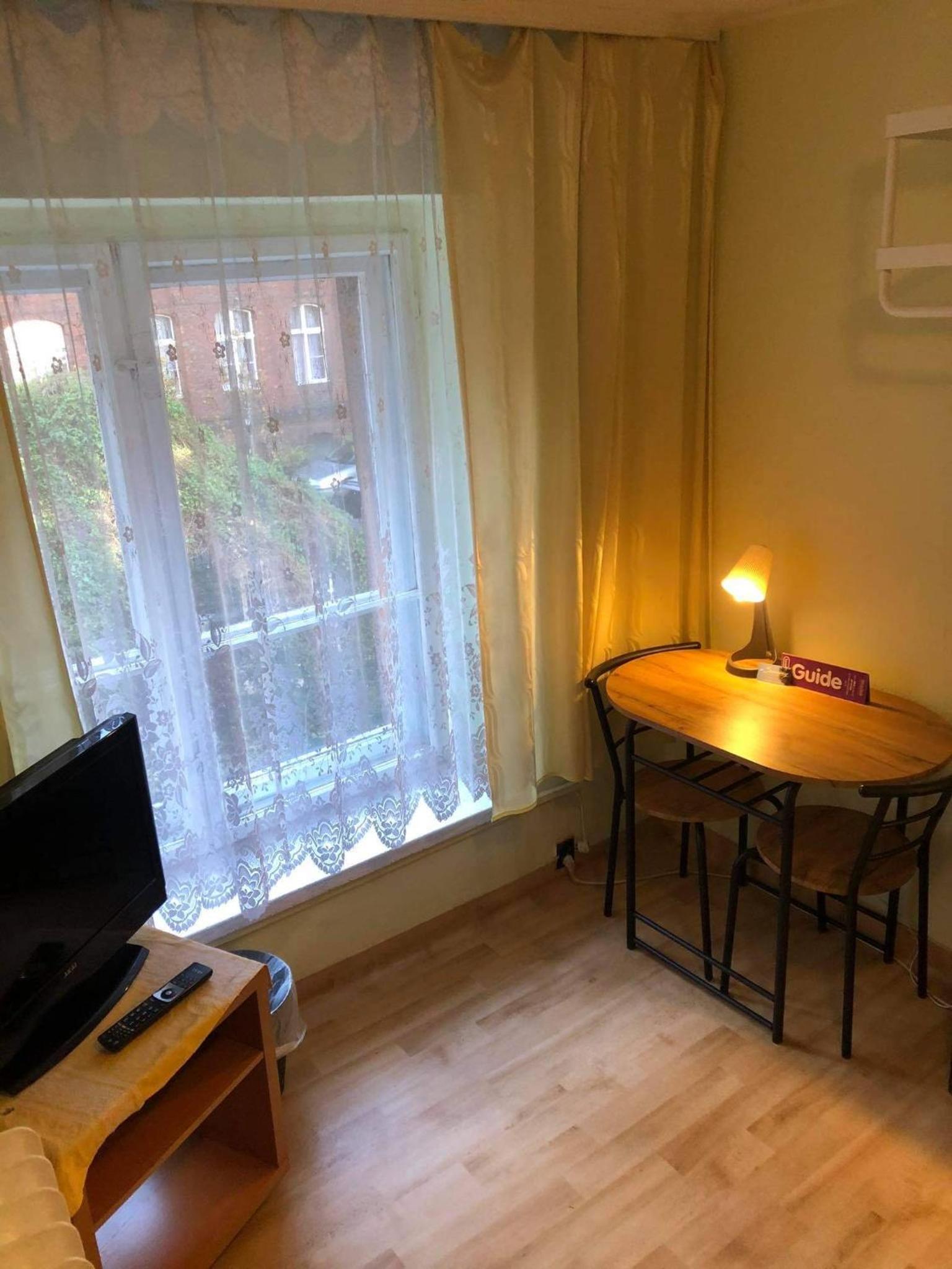 Small Double Room - Photo 4
