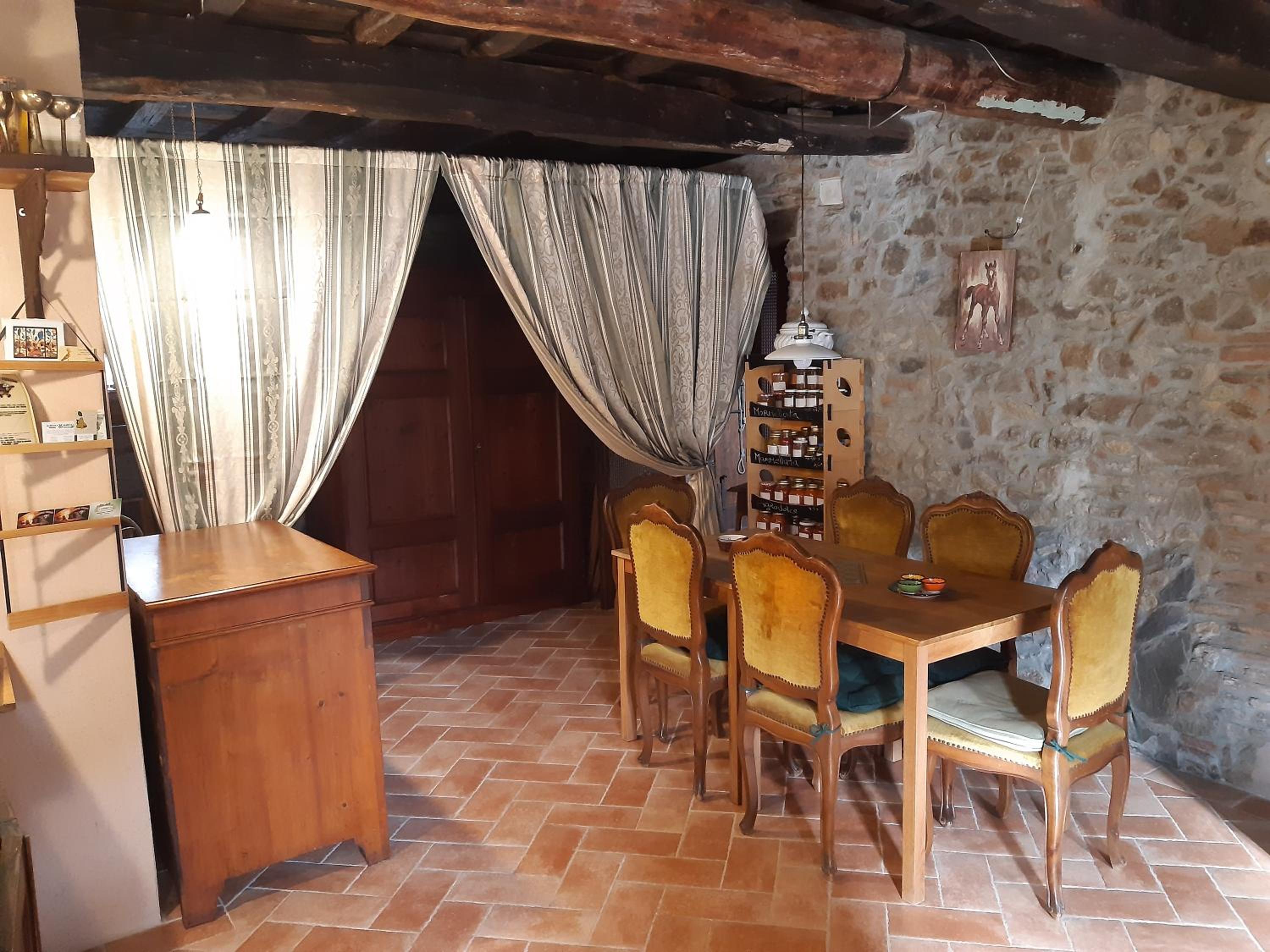 King Room with Mountain View photo 2
