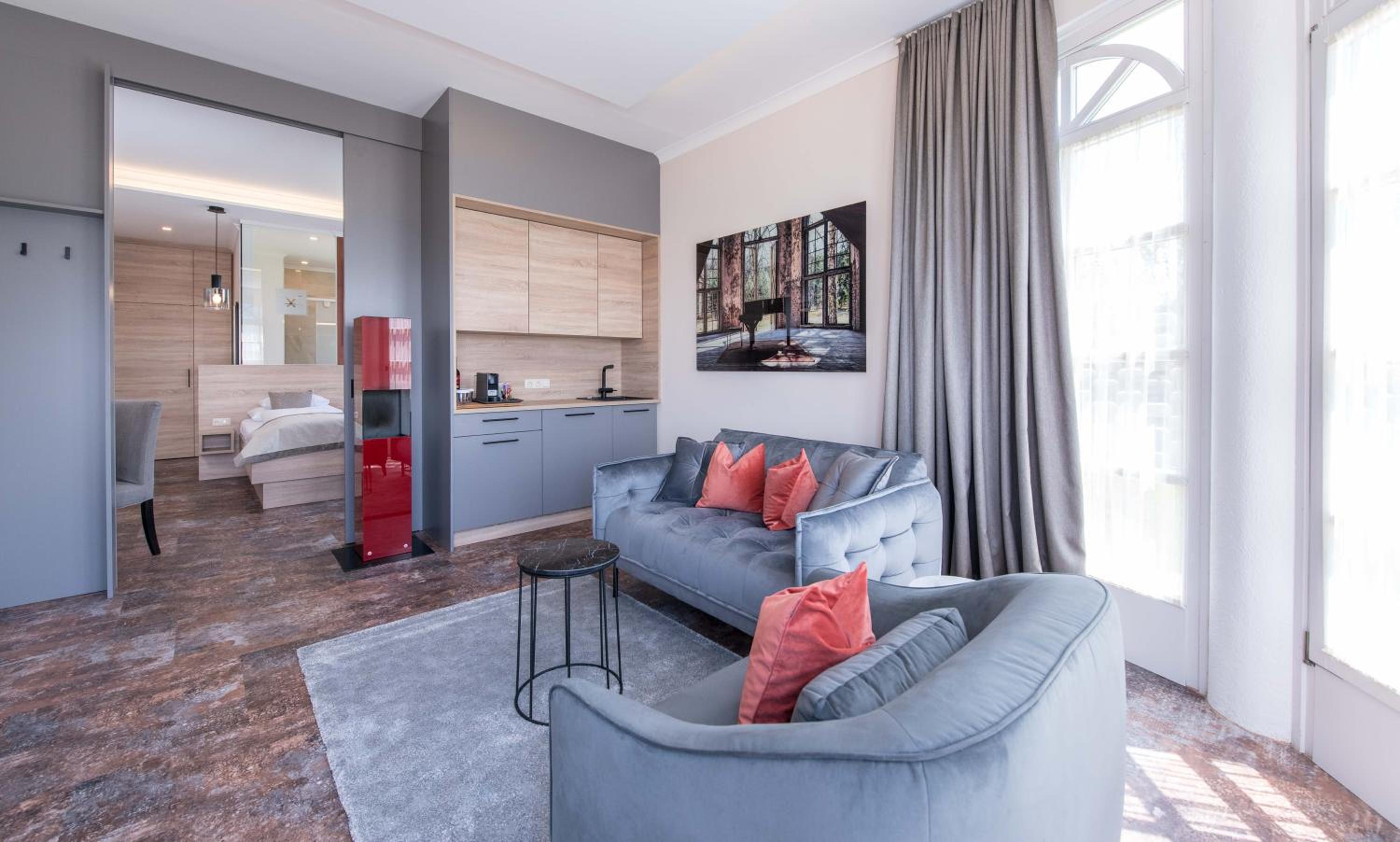 Suite with Lake View and Balcony or Terrace photo 1