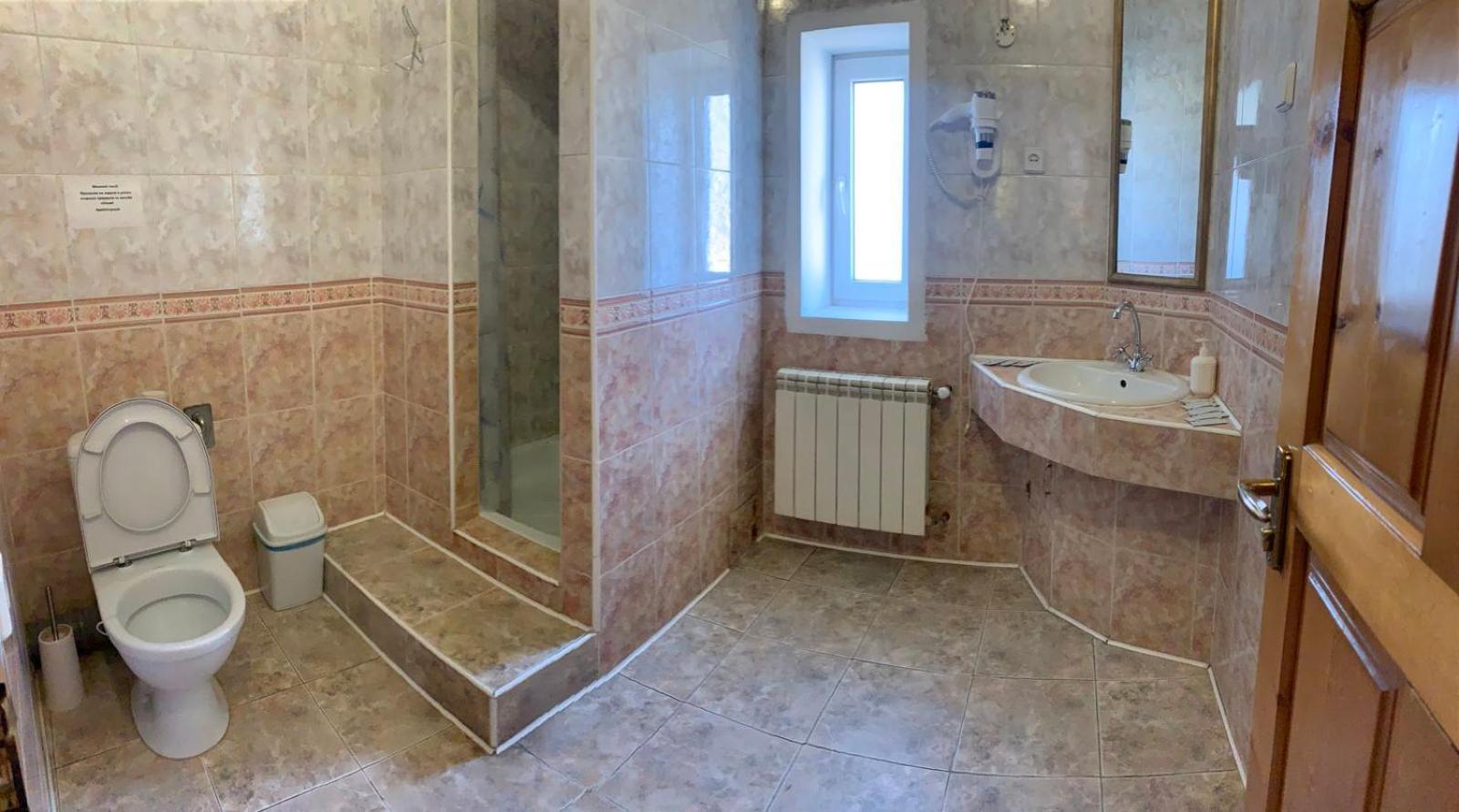 Family Room With Private Bathroom photo 2