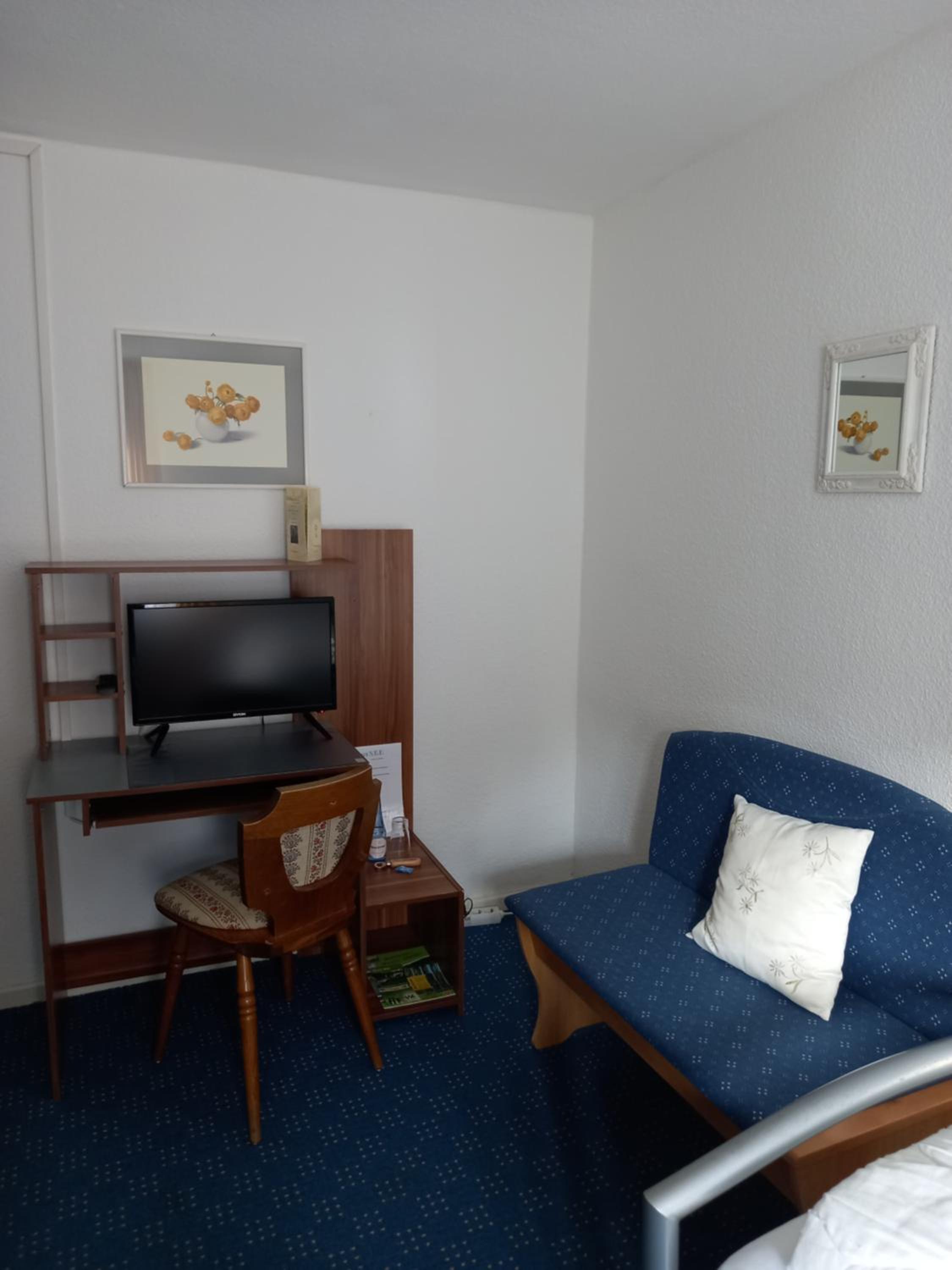 Economy Single Room
