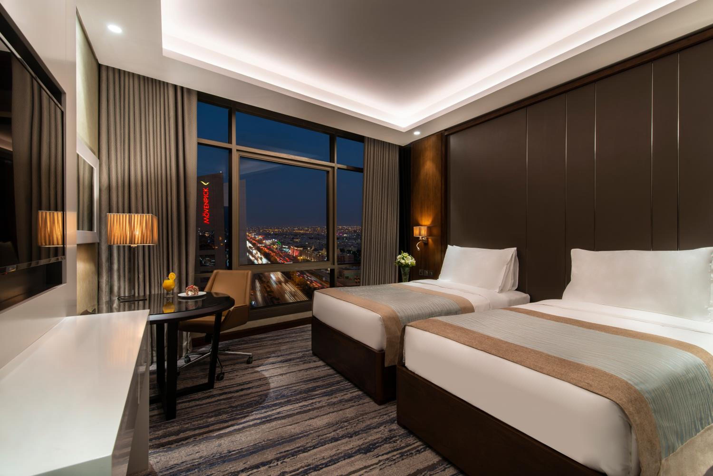 Executive Superior Twin Room - Photo 3