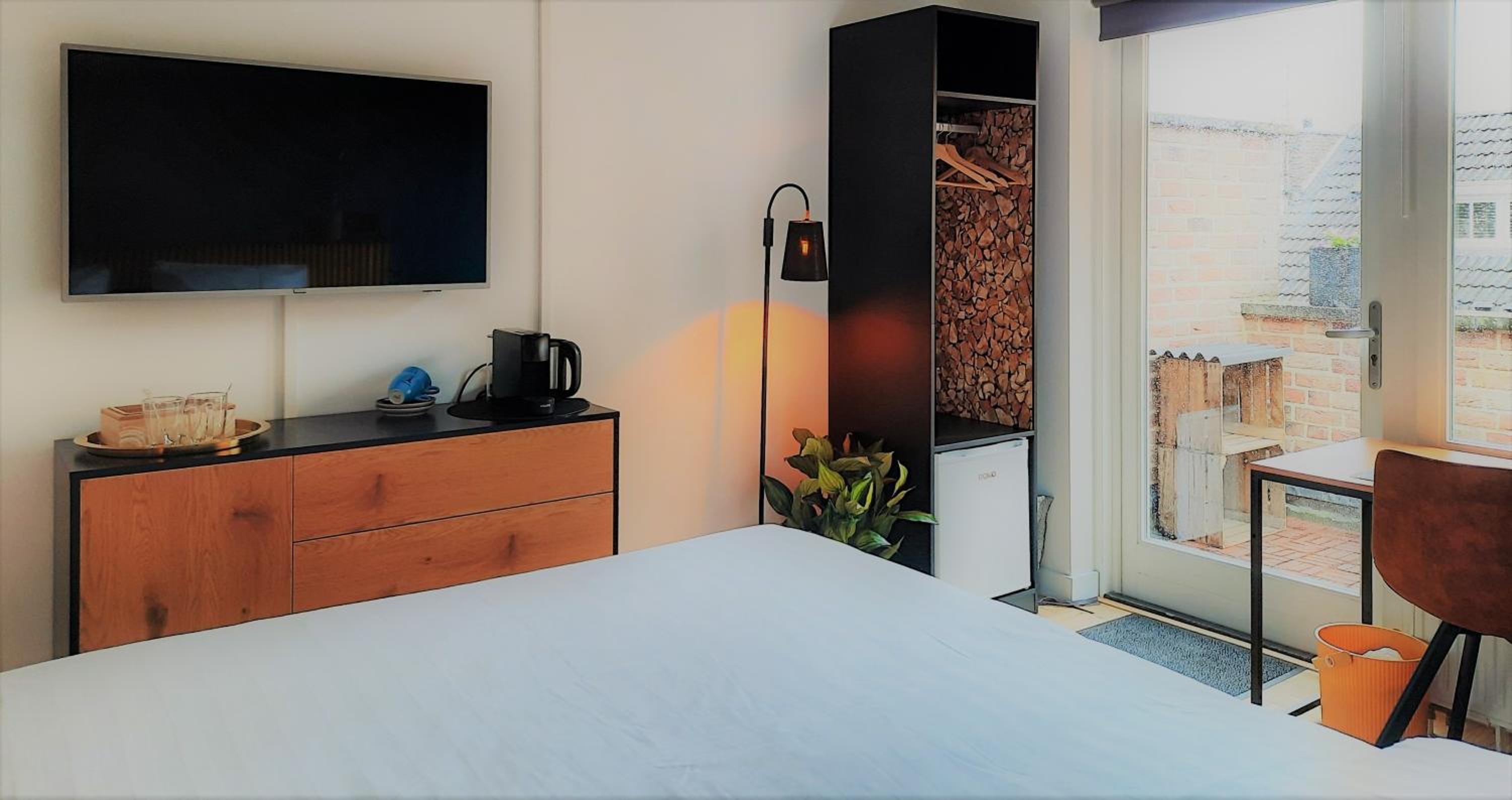 Deluxe Double or Twin Room with Balcony - Photo 2