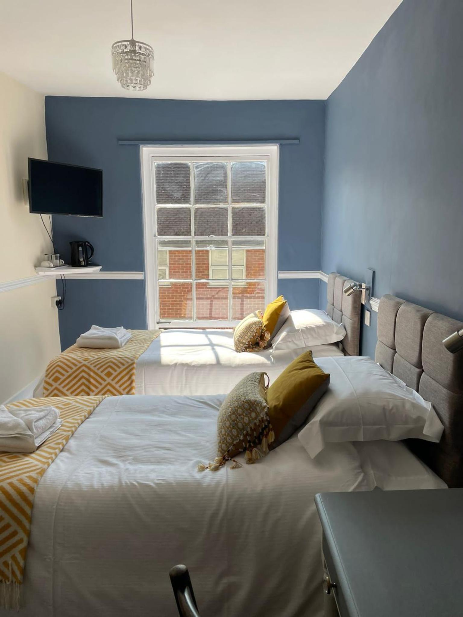 Standard Twin Room photo 1