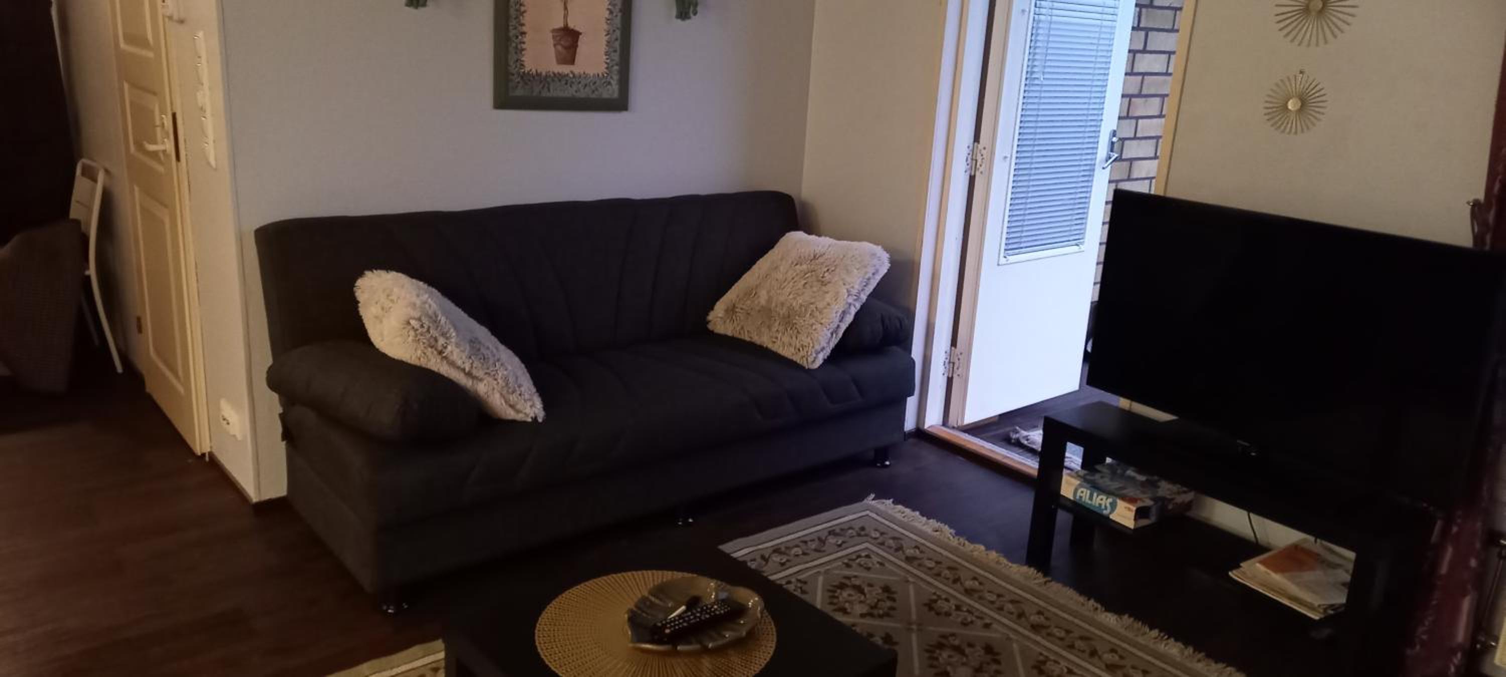 Two-Bedroom Apartment - Photo 9