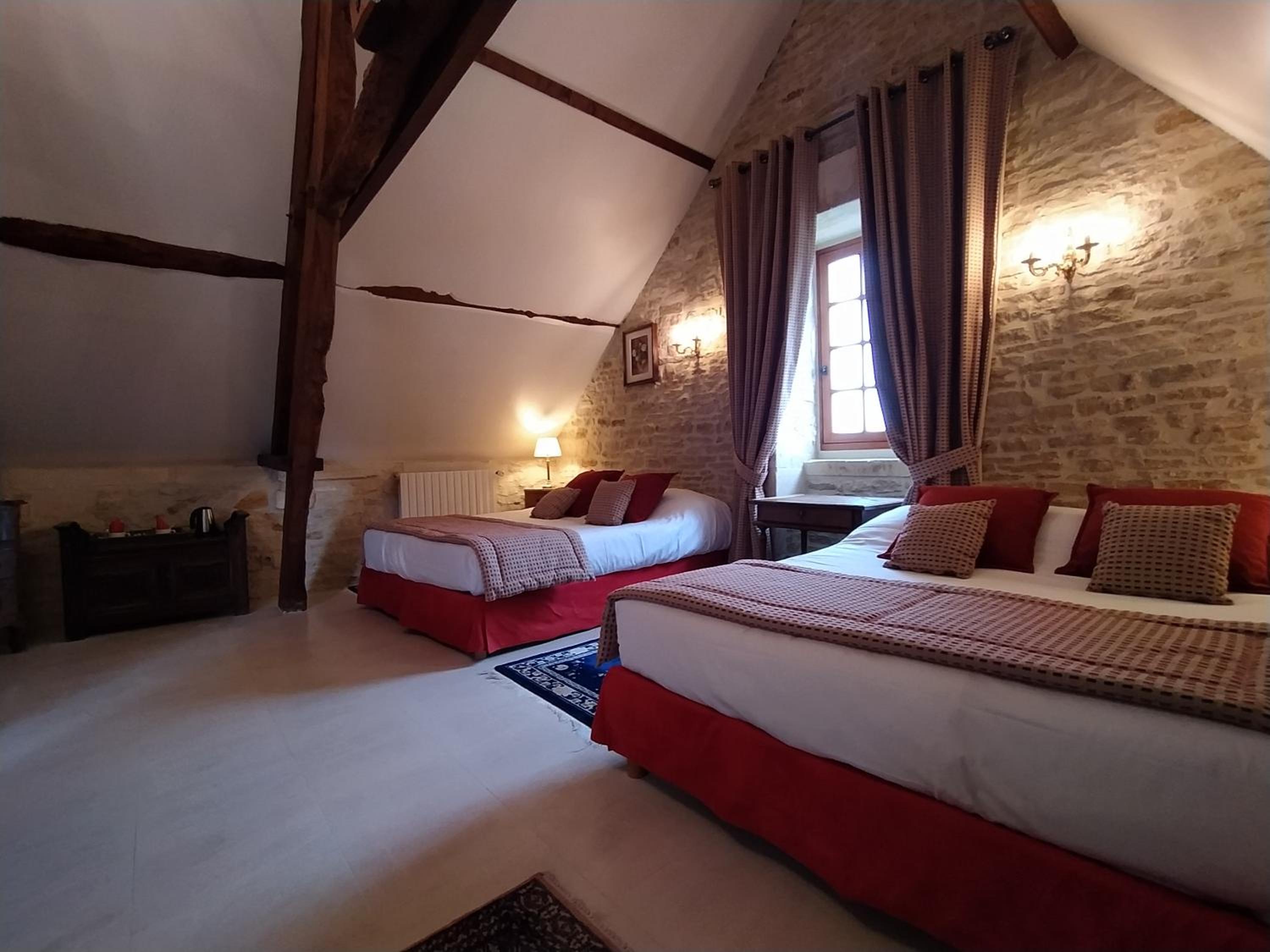 Quadruple Room - Photo 4