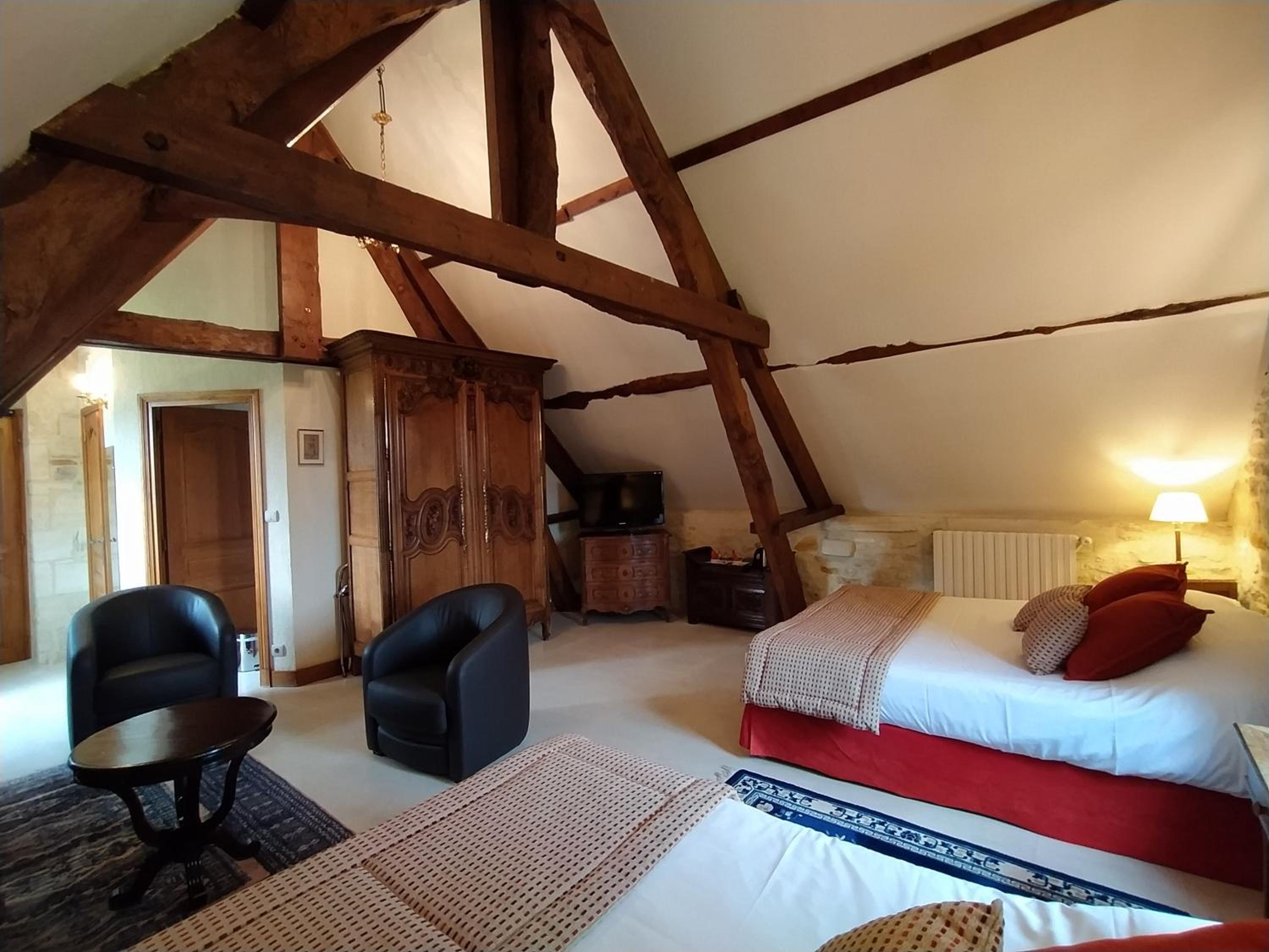 Quadruple Room - Photo 5