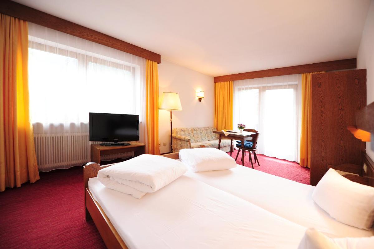 Double Room with Mountain View