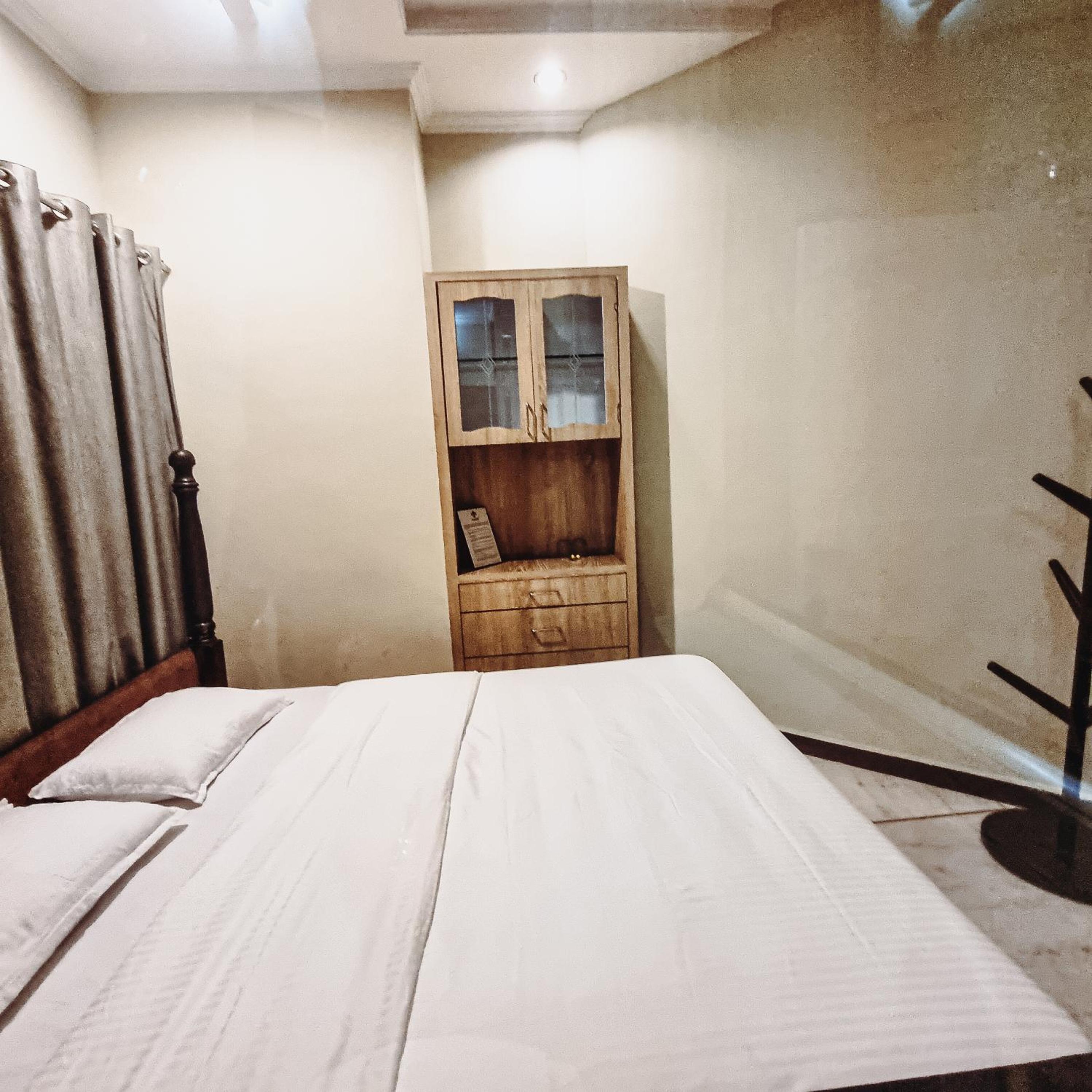 Deluxe Double Room - Photo 17