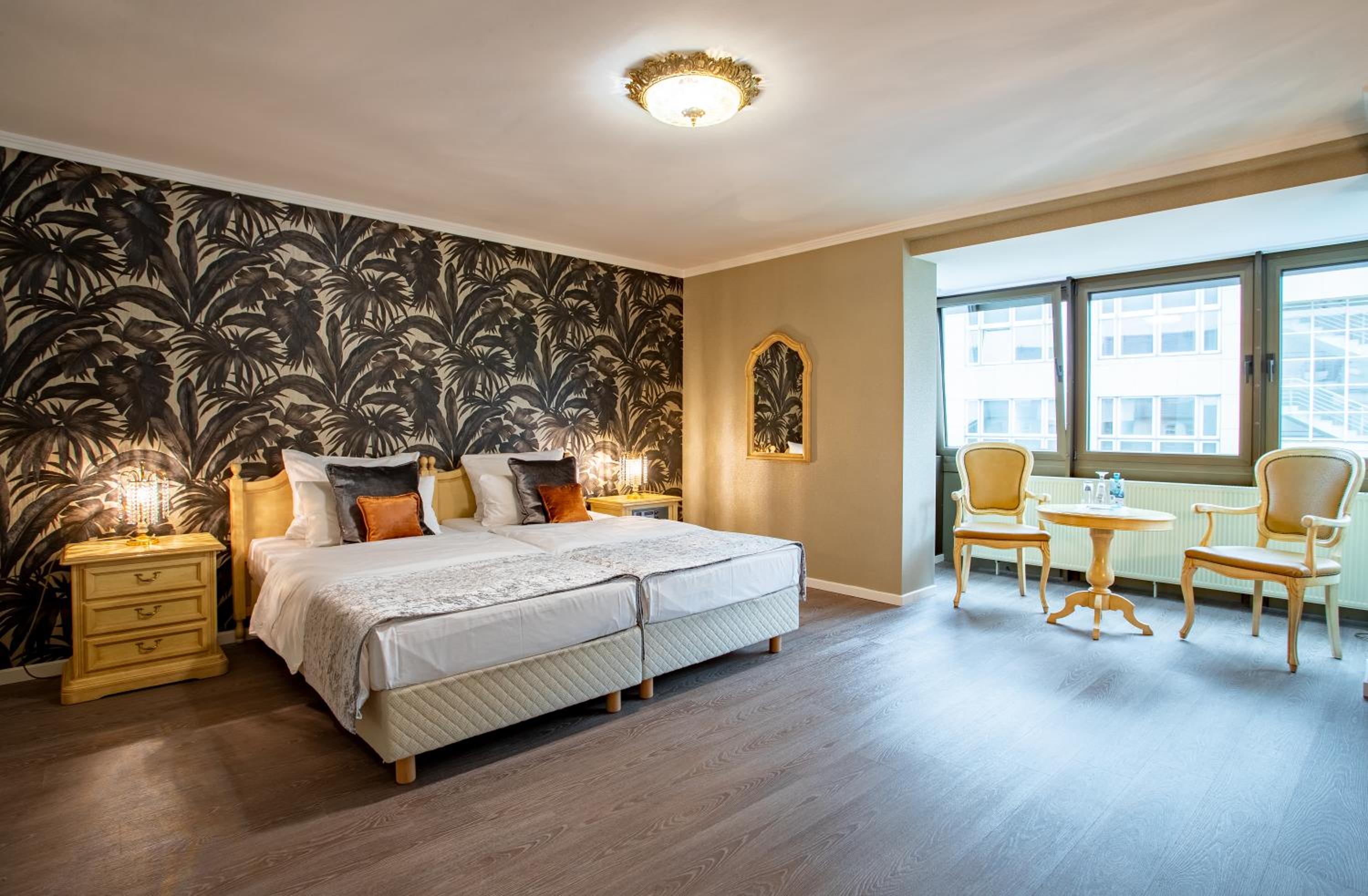 Superior Double or Twin Room - Photo 17