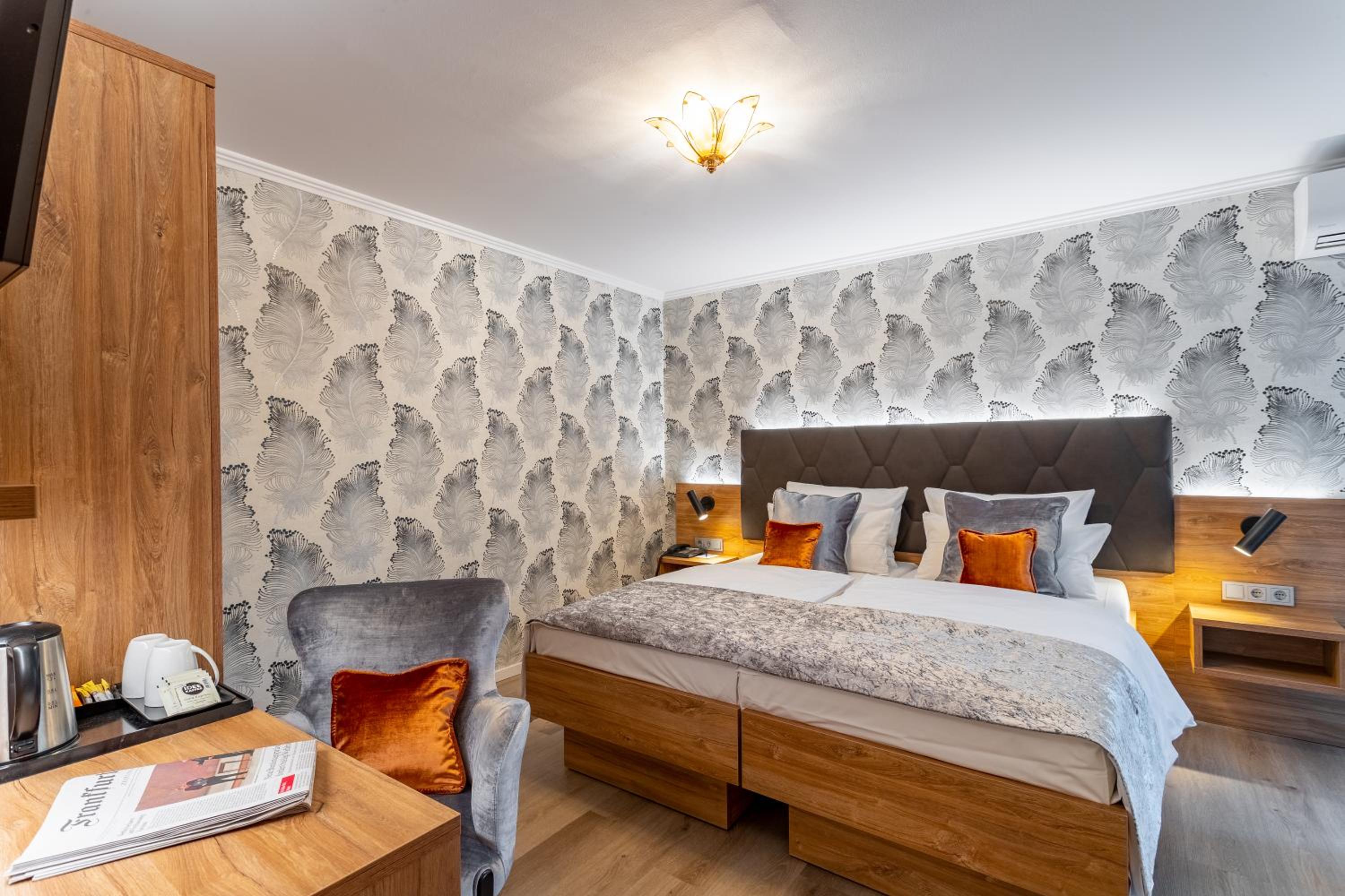 Standard Single Room thumbnail 6