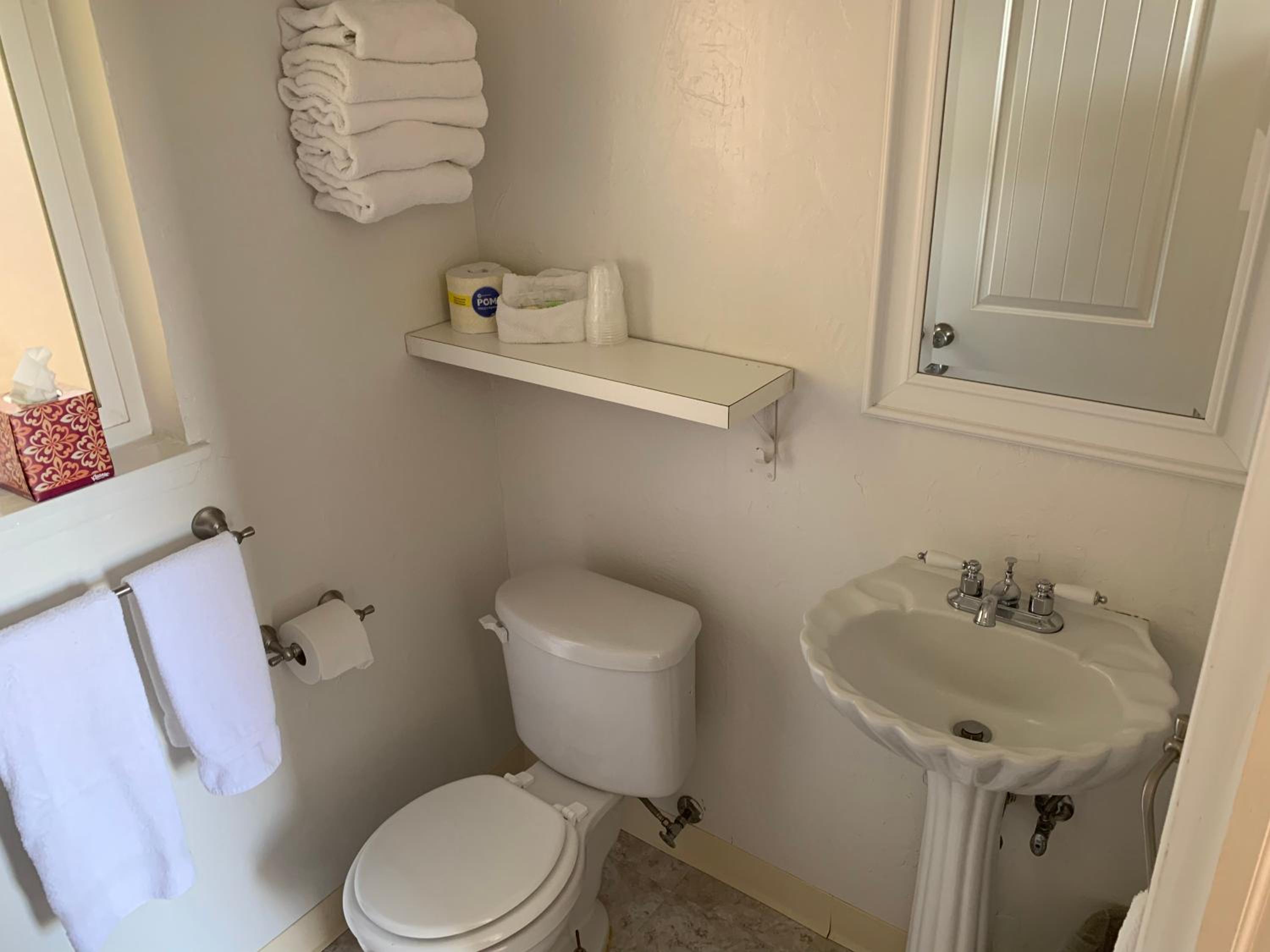 Classic Quadruple Room photo 2