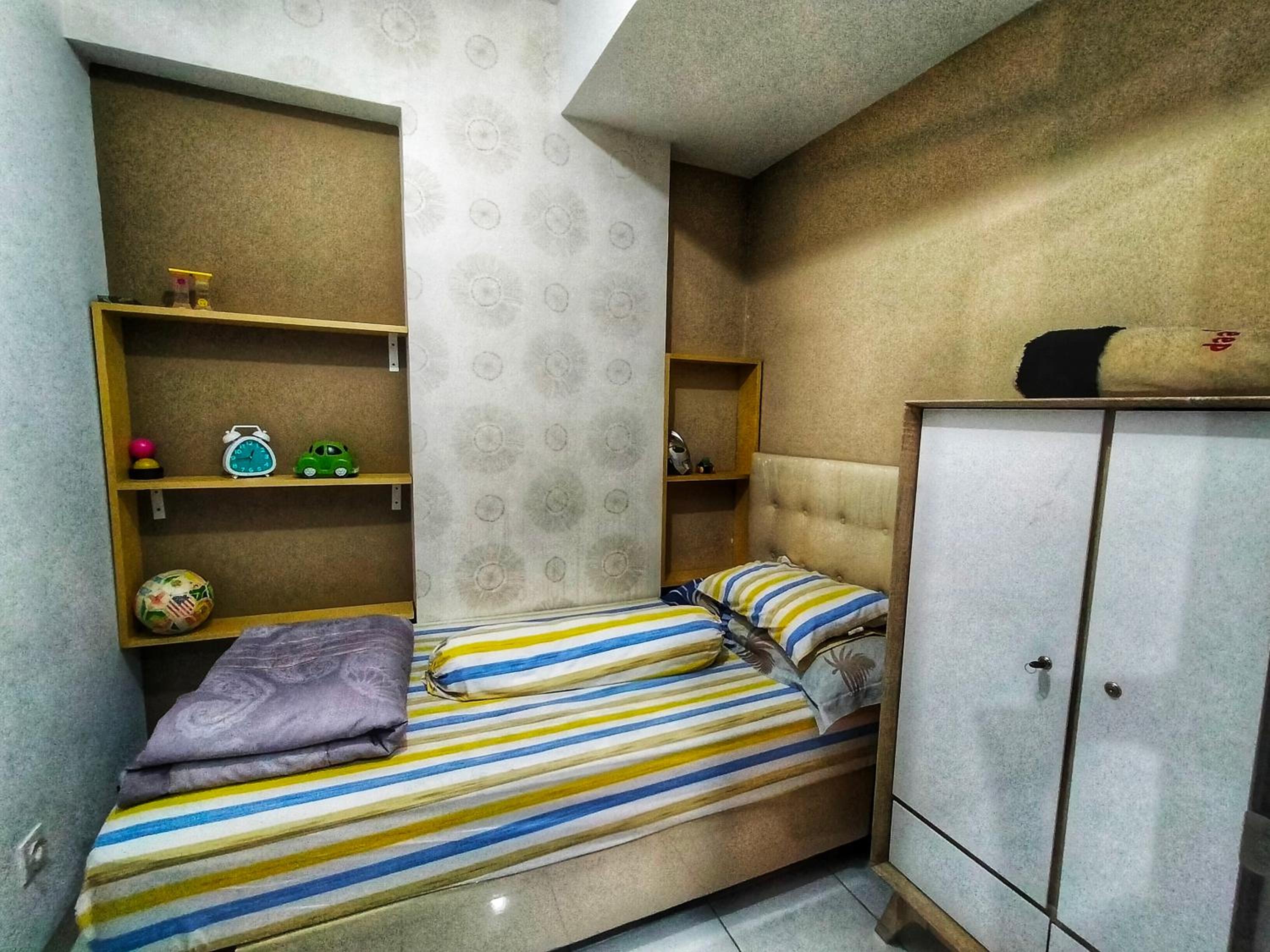 Two-Bedroom Apartment - Photo 11