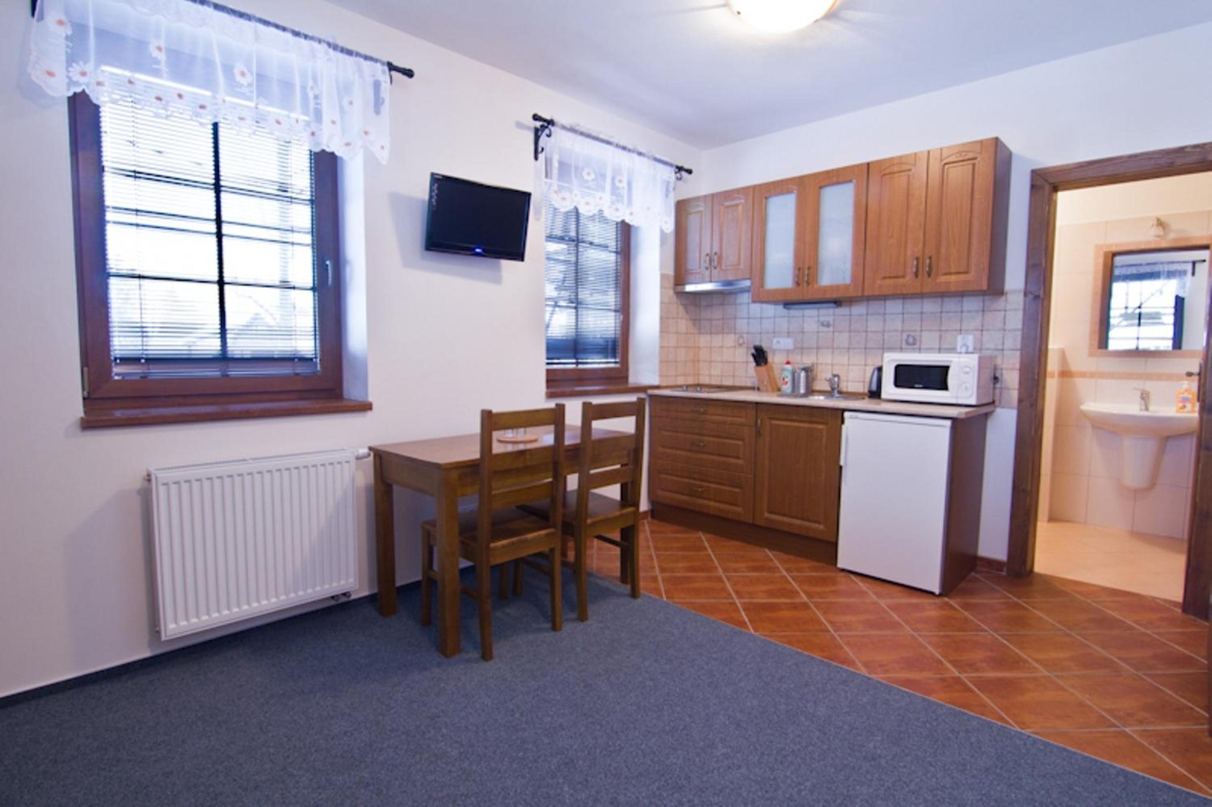 Apartment photo 2