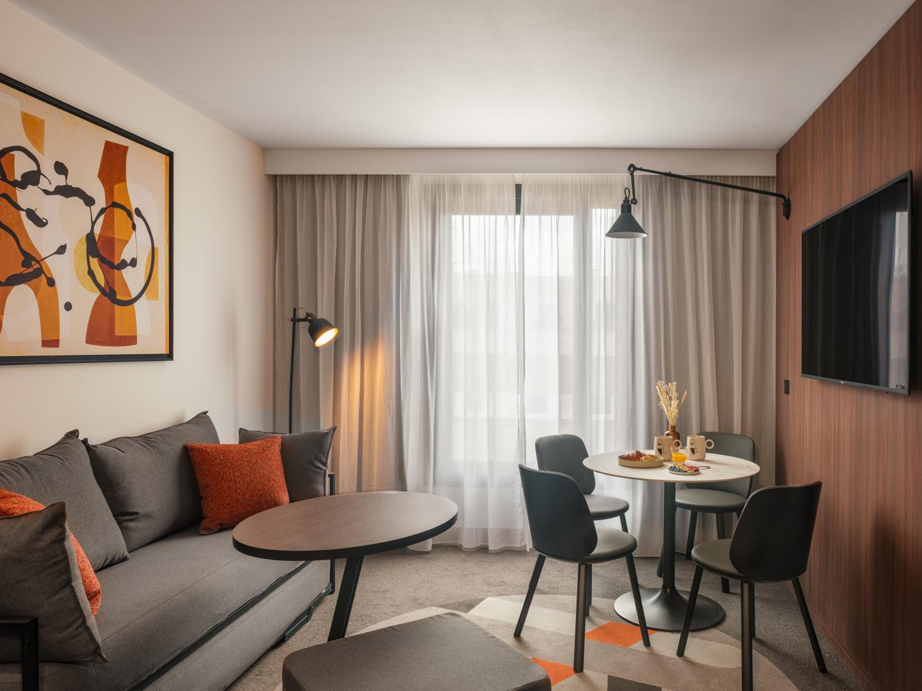 Superior Suite with Double Bed and DoubleSofa thumbnail 5