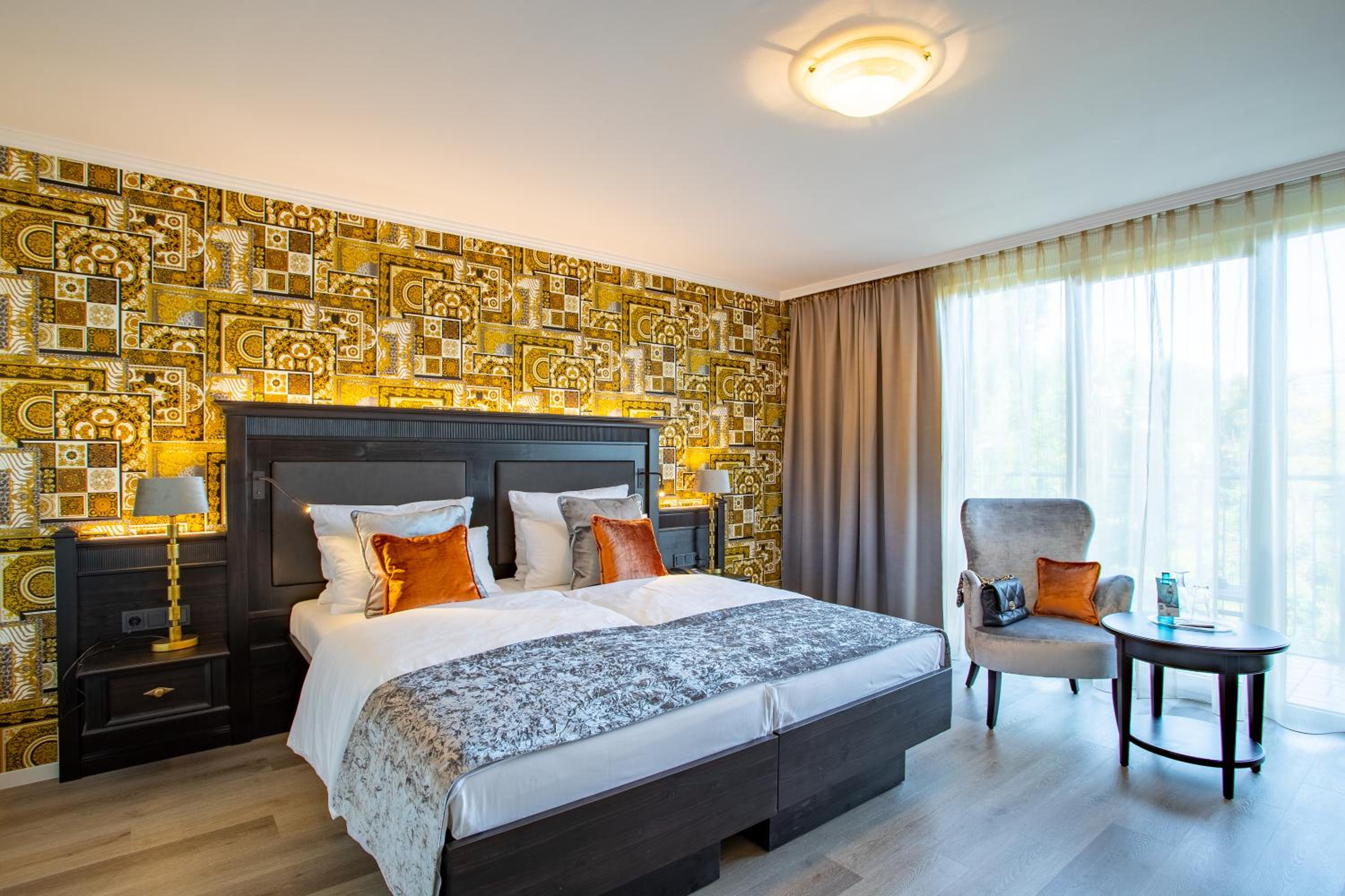 Superior Double or Twin Room - Photo 9