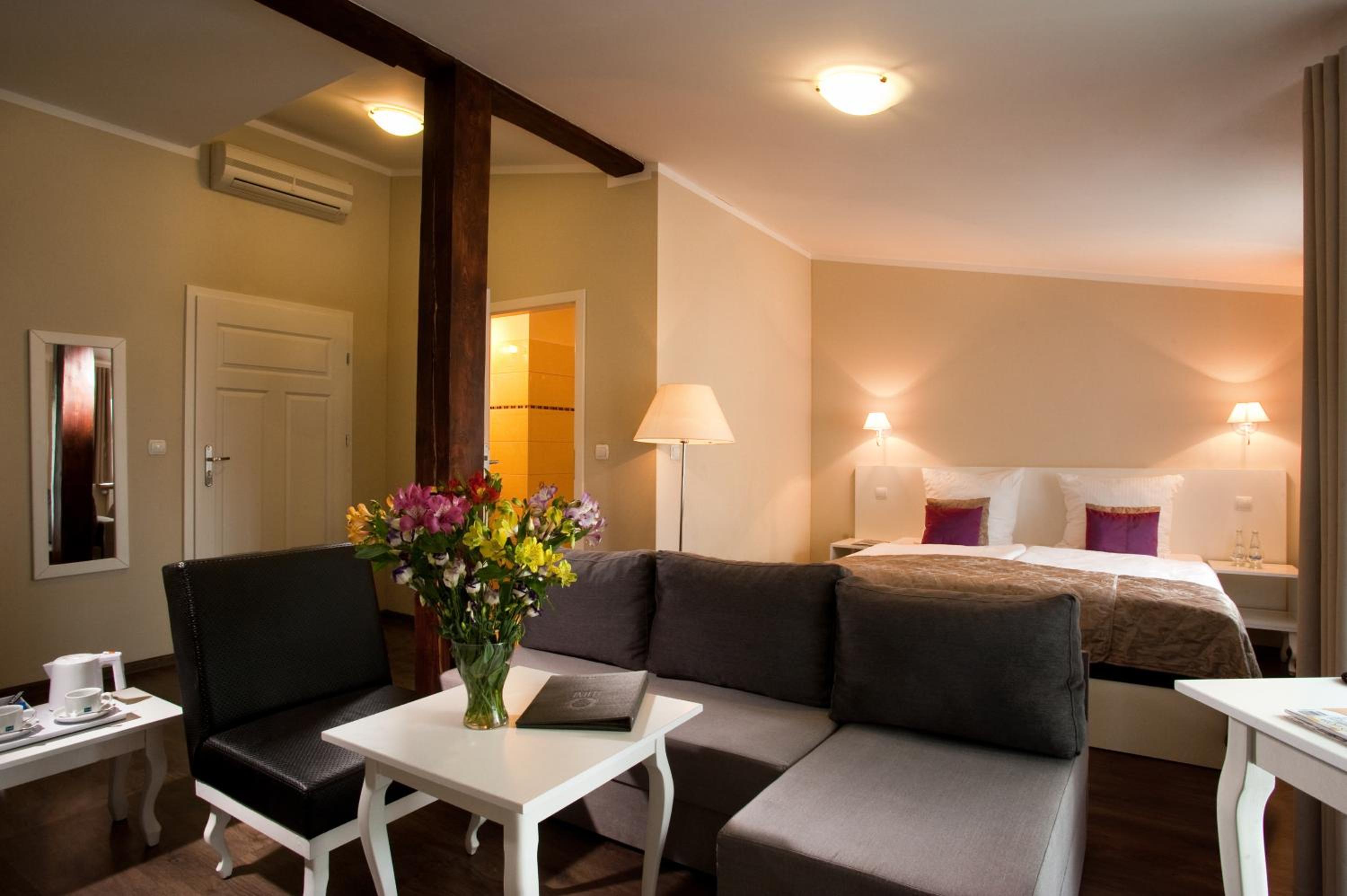 Apartment (4 adults) with kitchenette photo 2